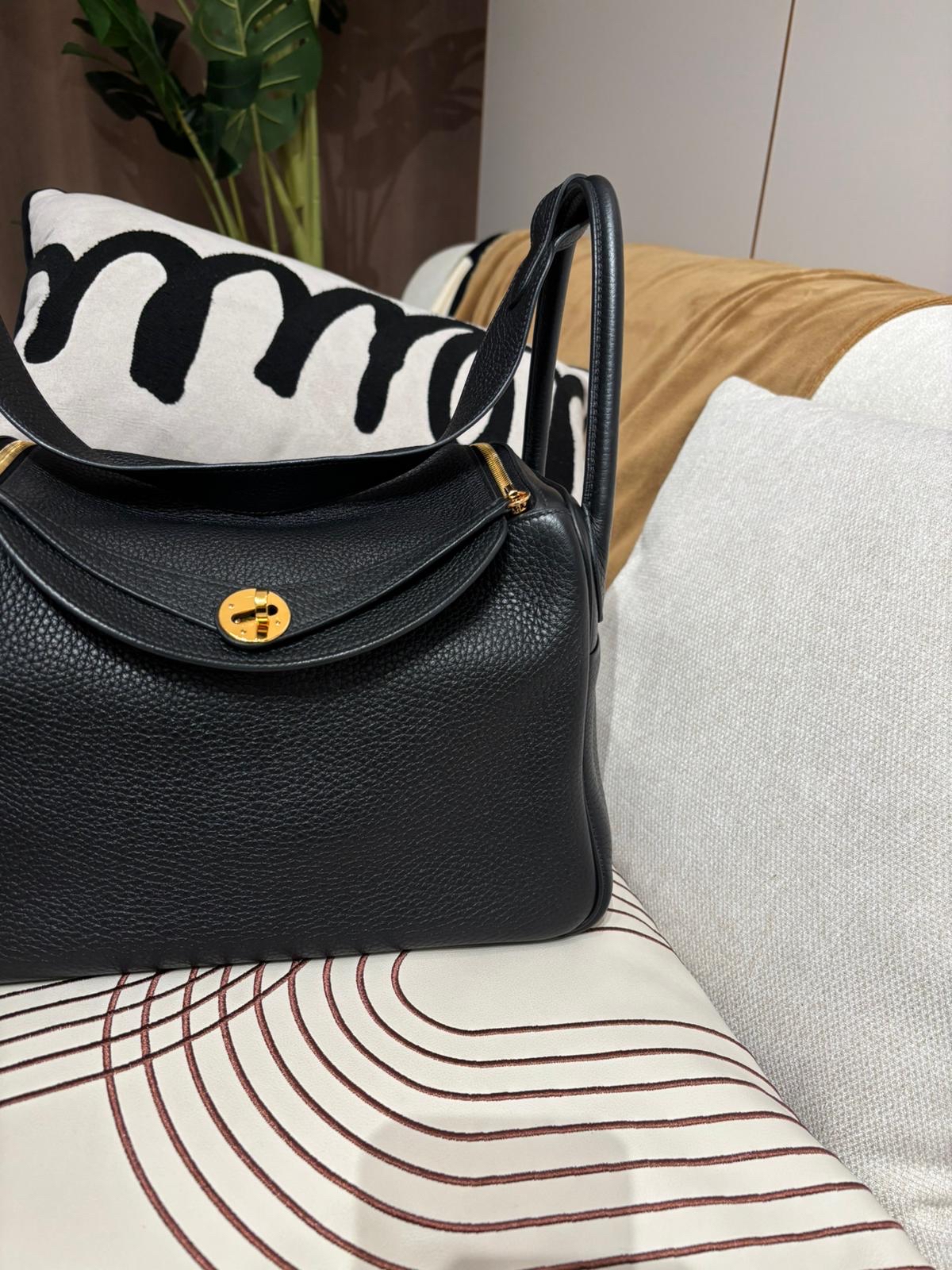 Hermes Lindy 30,STAMP U 黑金100%Authentic, 95%New ✅dust bag ✅box