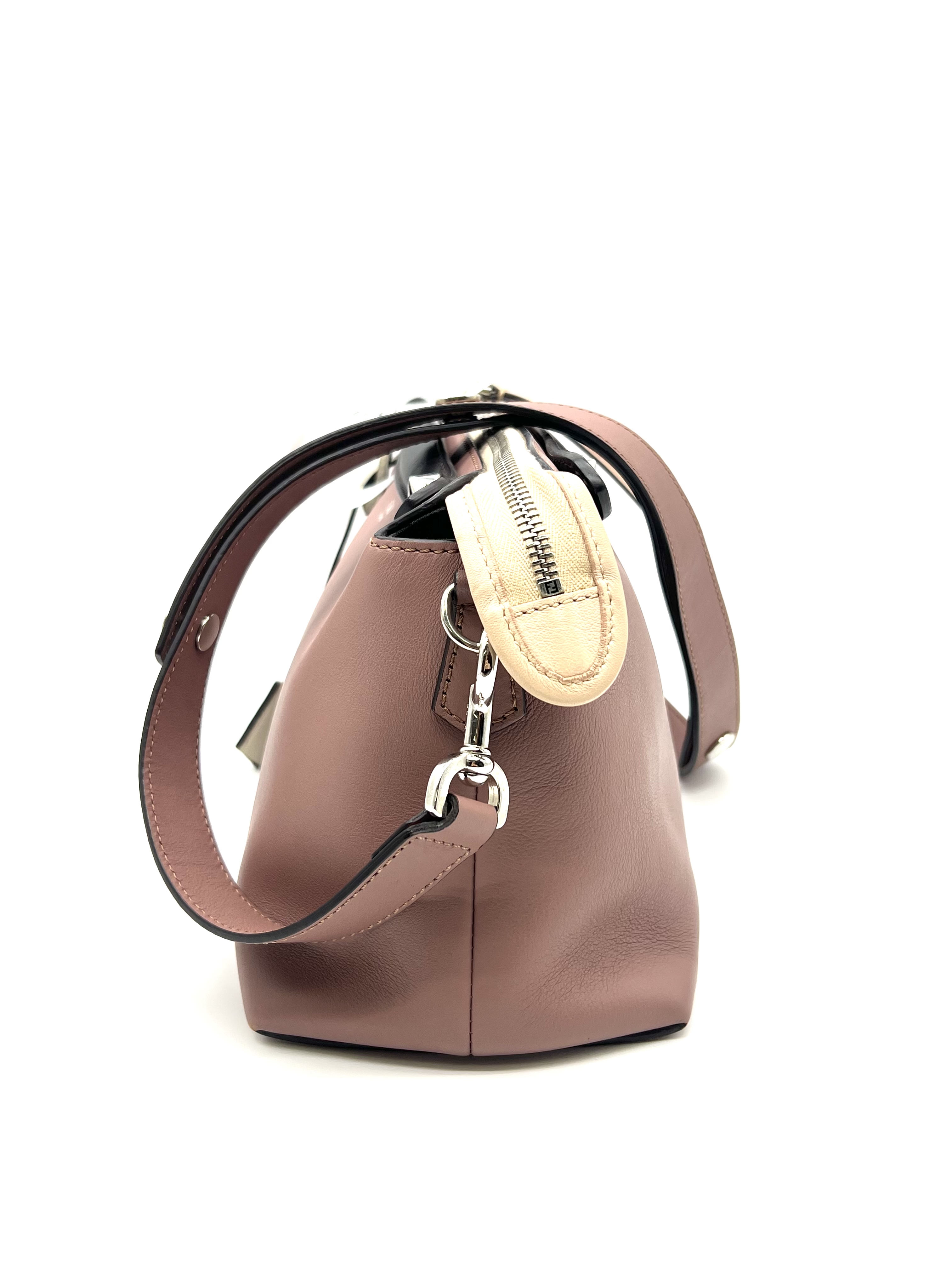 Pre-Owned FENDI By The Way / Product Code: 26041403