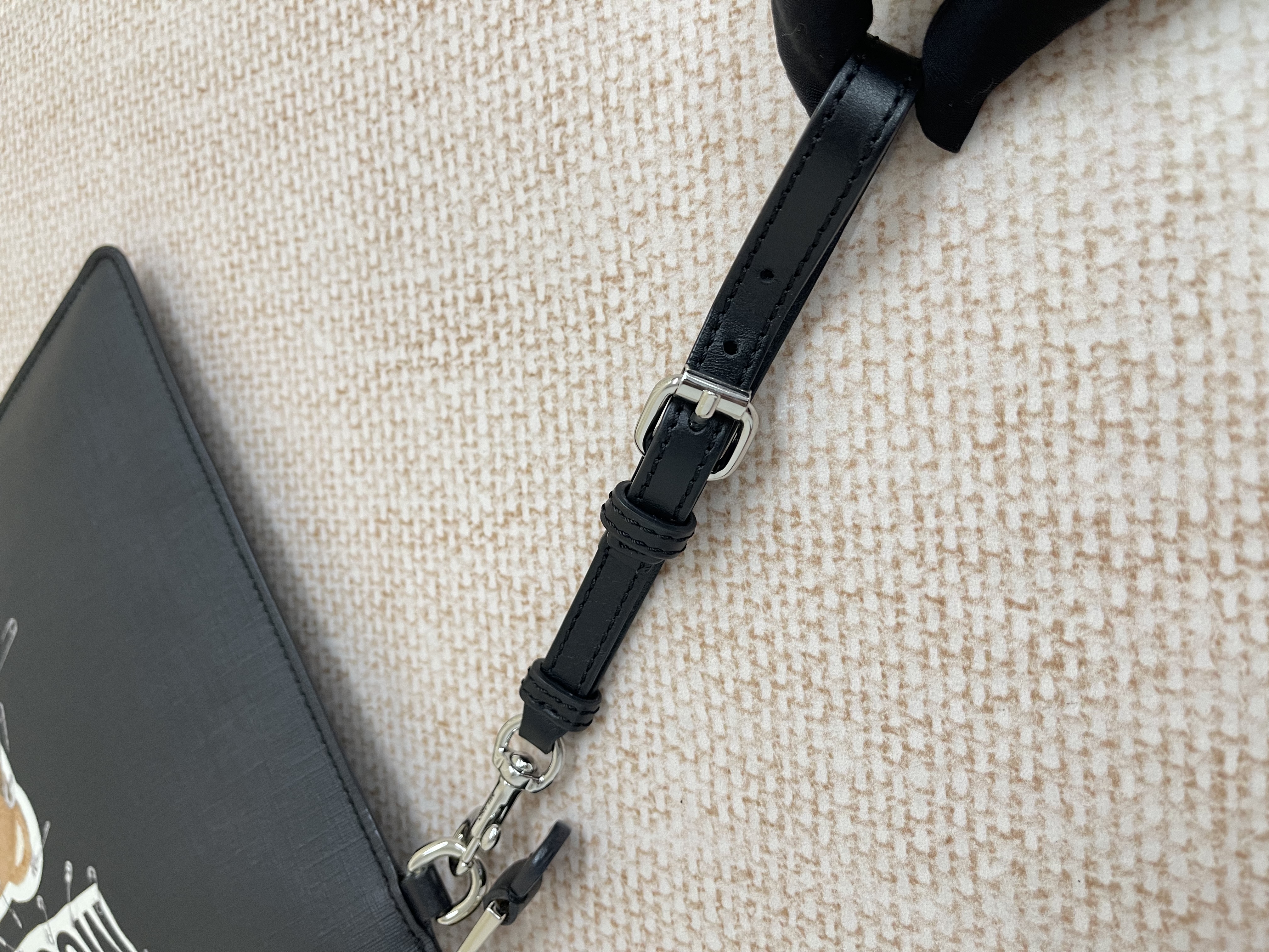 Pre-owned Moschino Teddy Bear Clutch/ Product Code: 26031303