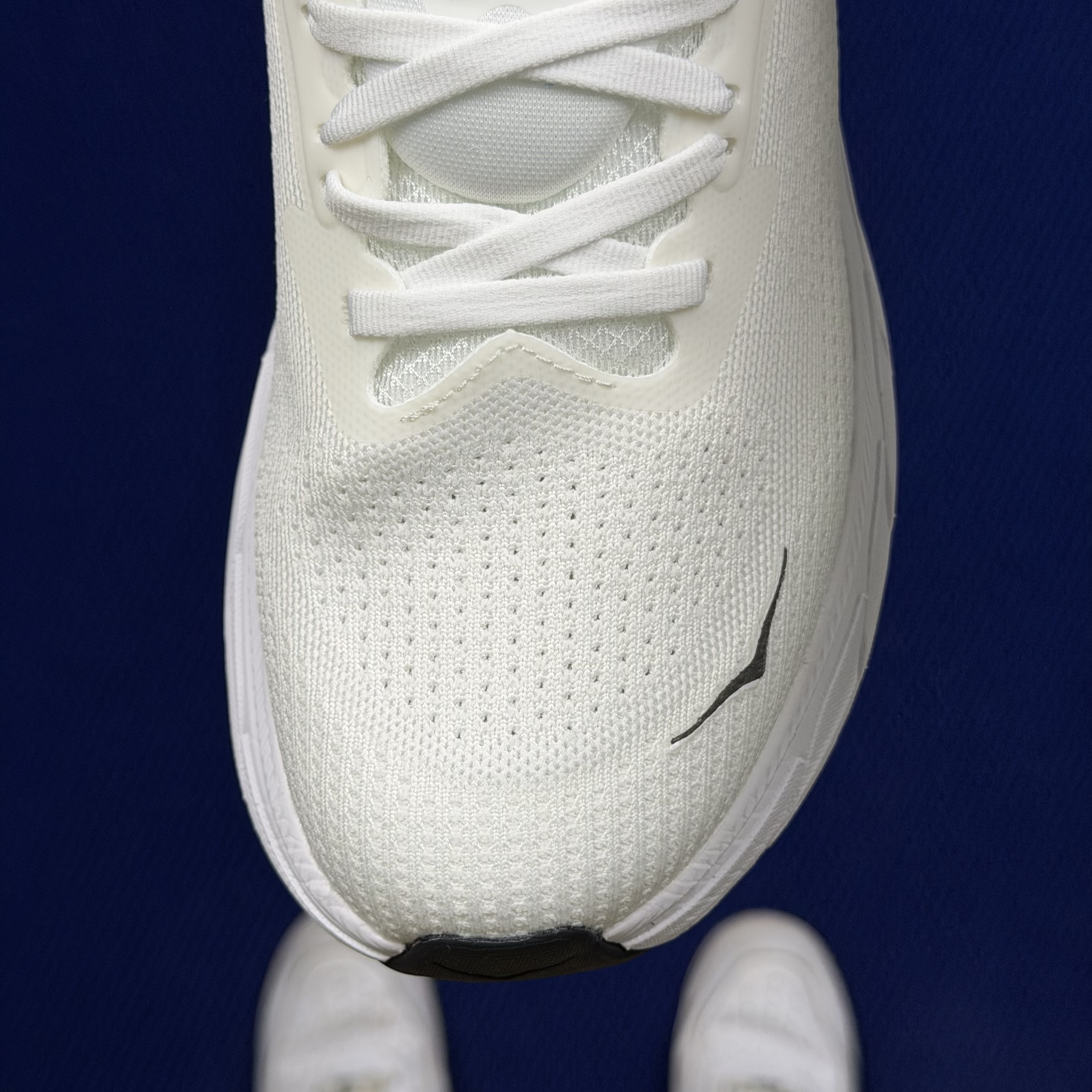 Hoka One One Arahi 7