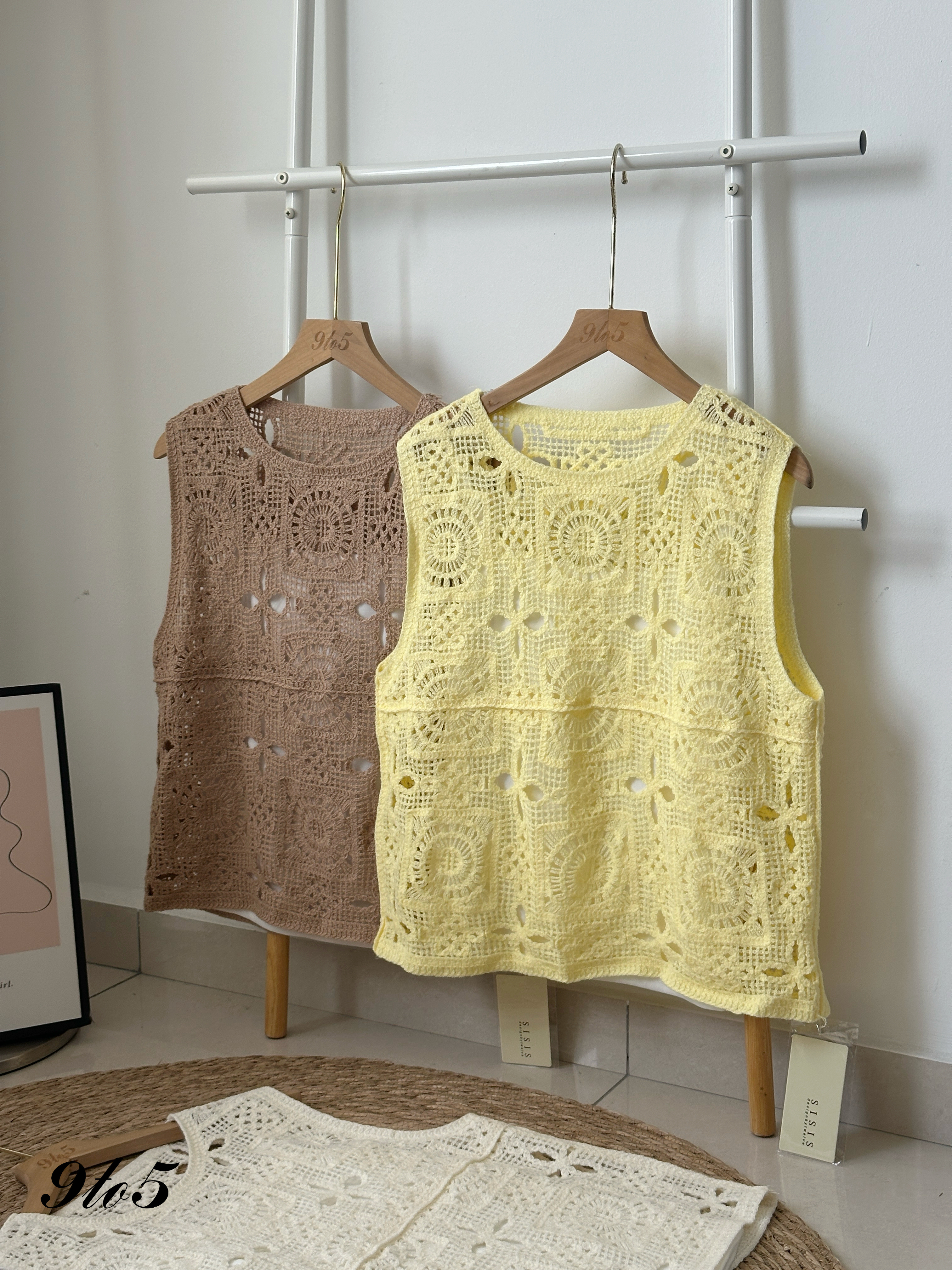 T4129 Sleeveless Bohemian Top - 4 Colors 