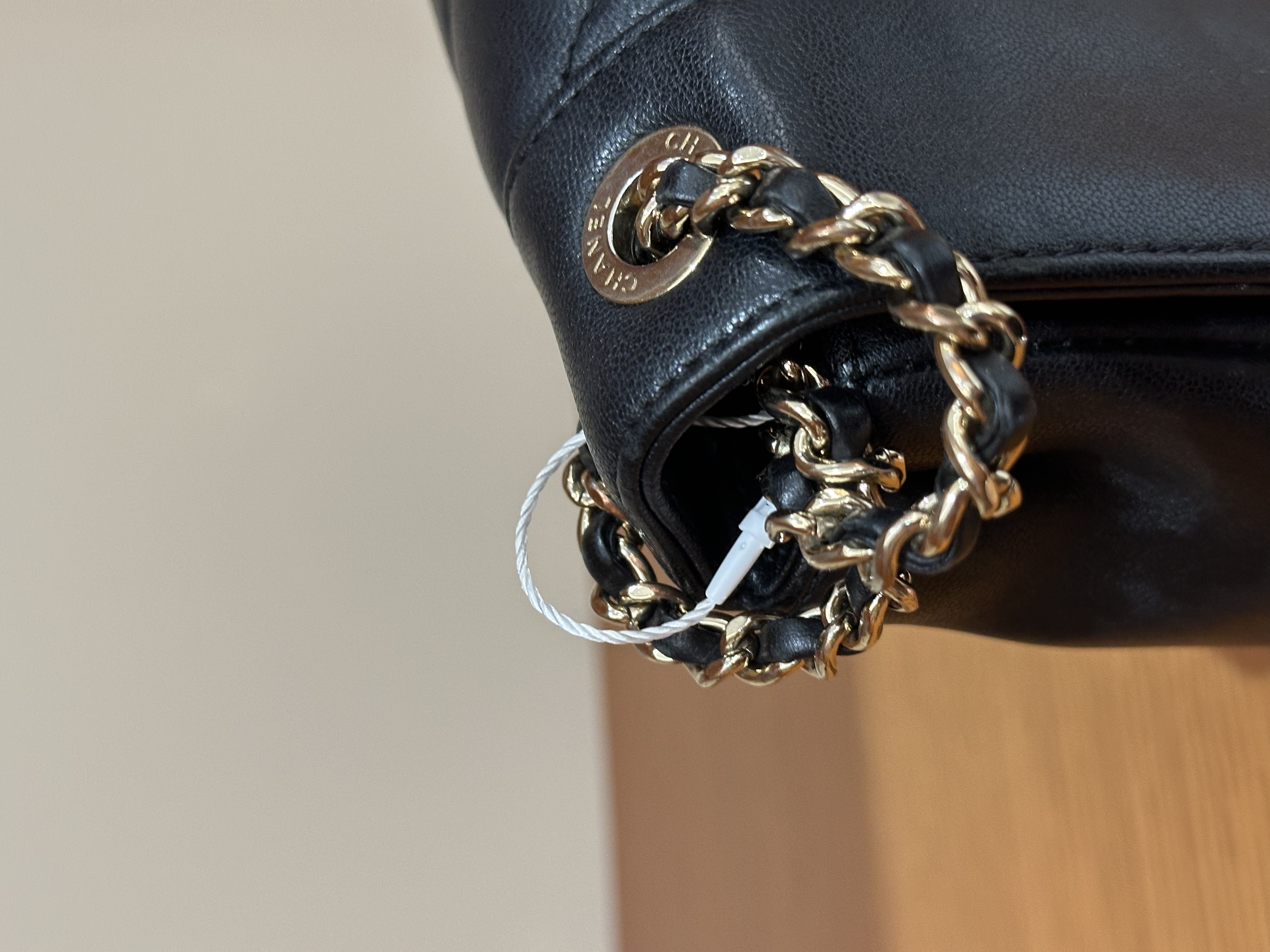 直播貨品 |  [1個-$100 2個-$300］ HH10