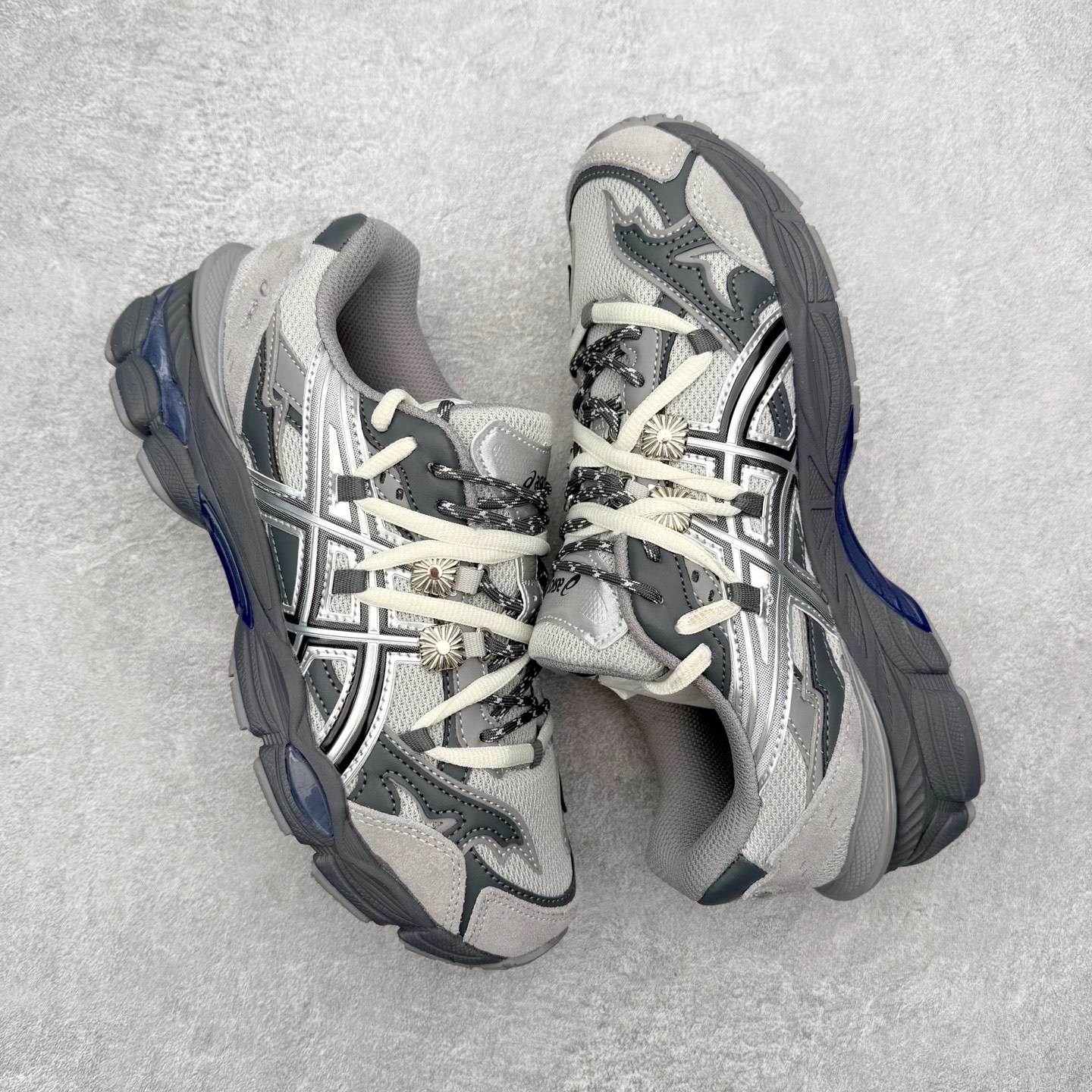 Toga x Asics Gel-Cumulus 16