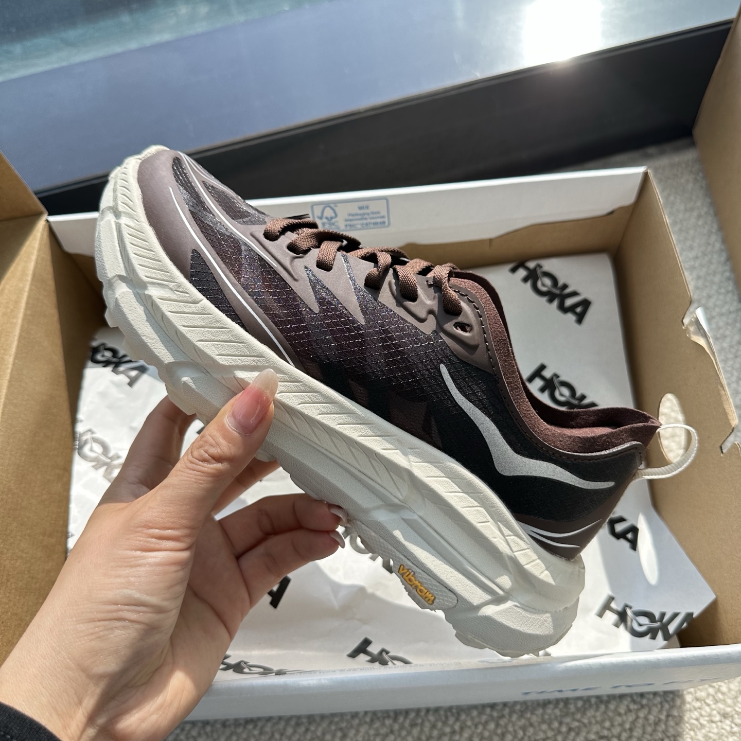 $388對。👟【HOKA 專業戶外跑鞋｜Vibram大底】✨頂級配置｜行山跑步必備✨