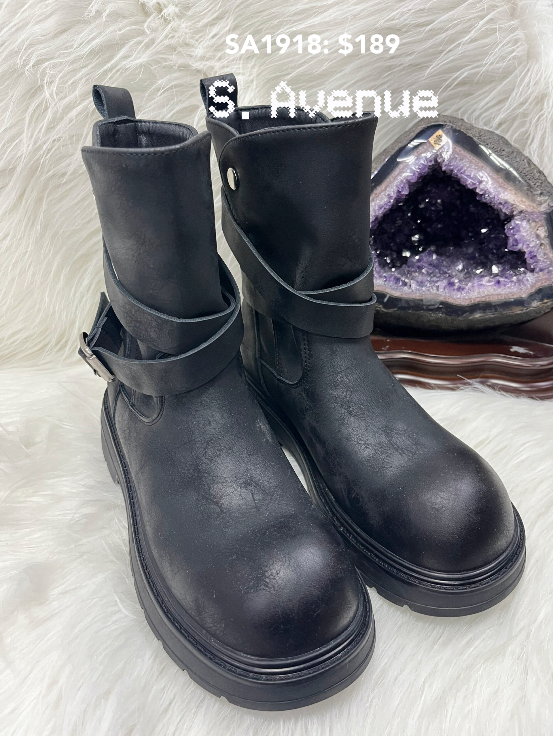 SA1916:  圓頭交叉帶仿皮厚底boot