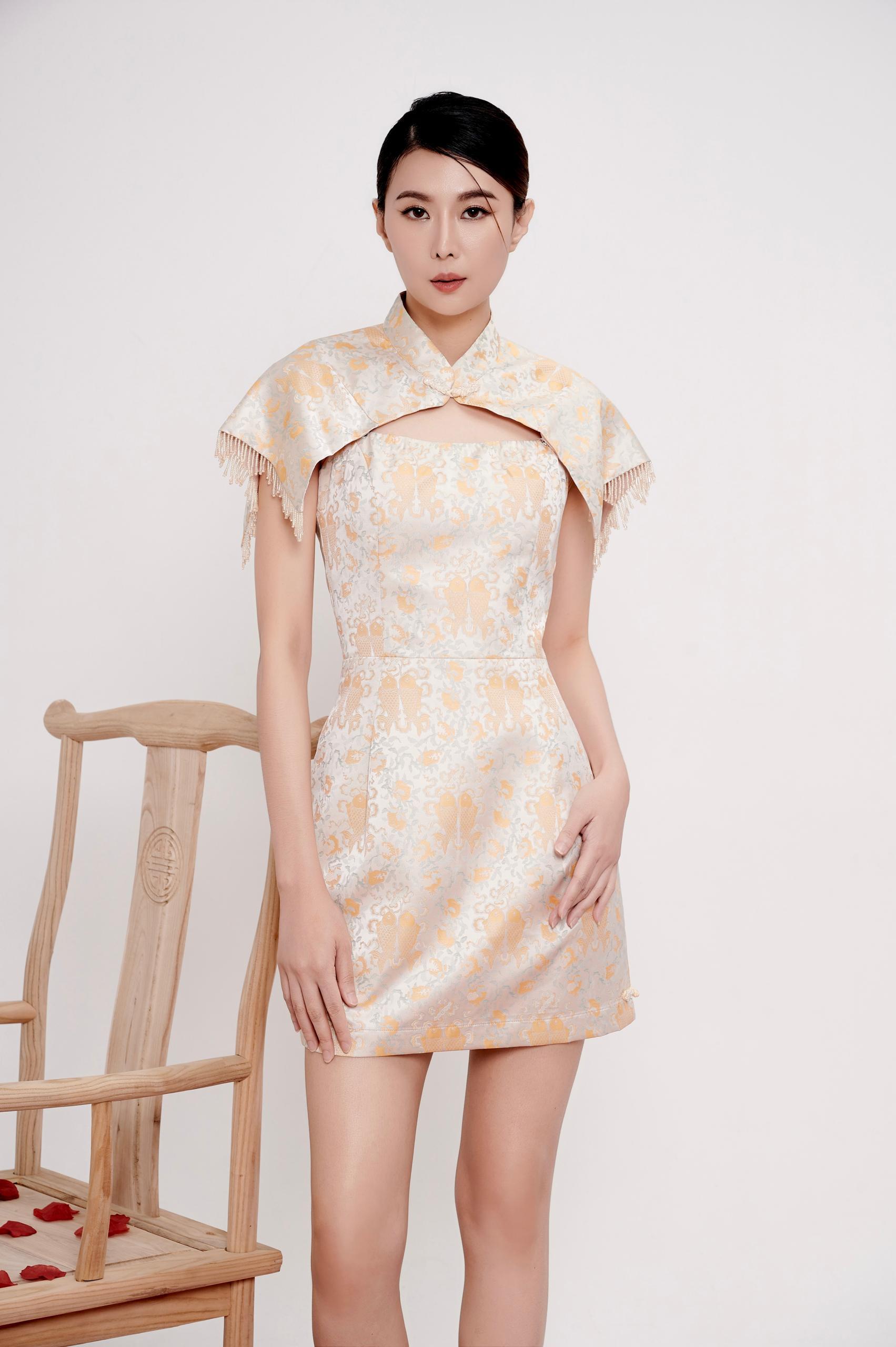 独家精致串珠披肩式旗袍 2132