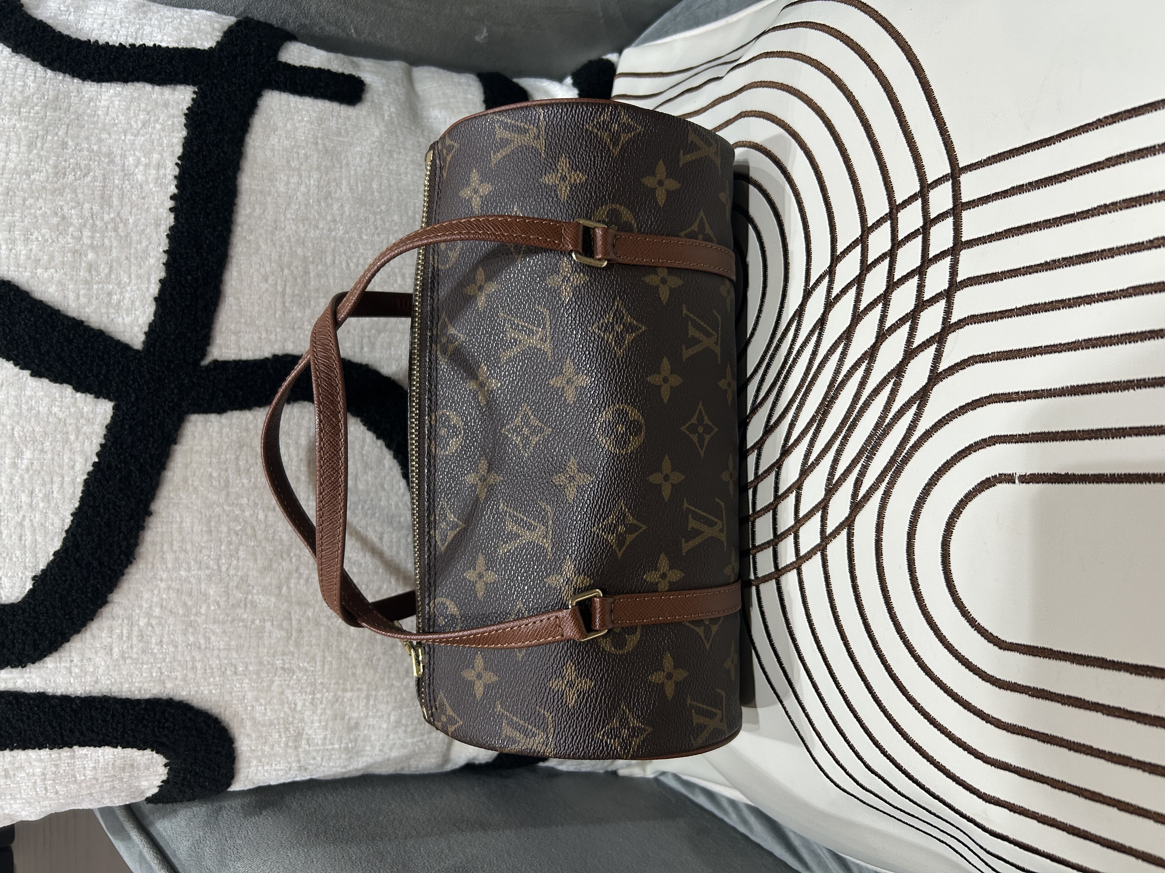 LV Papillon PM Monogram 100%Authentic, 98%New
