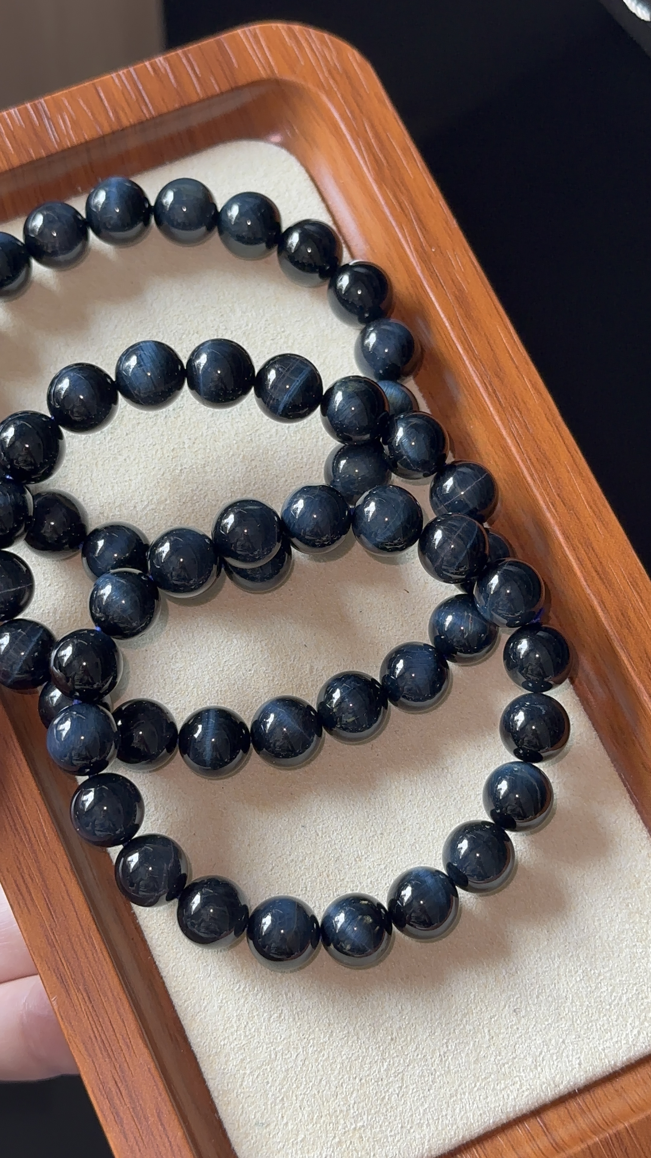 蓝虎眼 ｜ Blue Tiger Eyes 