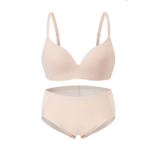 韓國 VERISH T-Shirt Bra Light & Panty Light Set T恤胸圍輕盈套裝