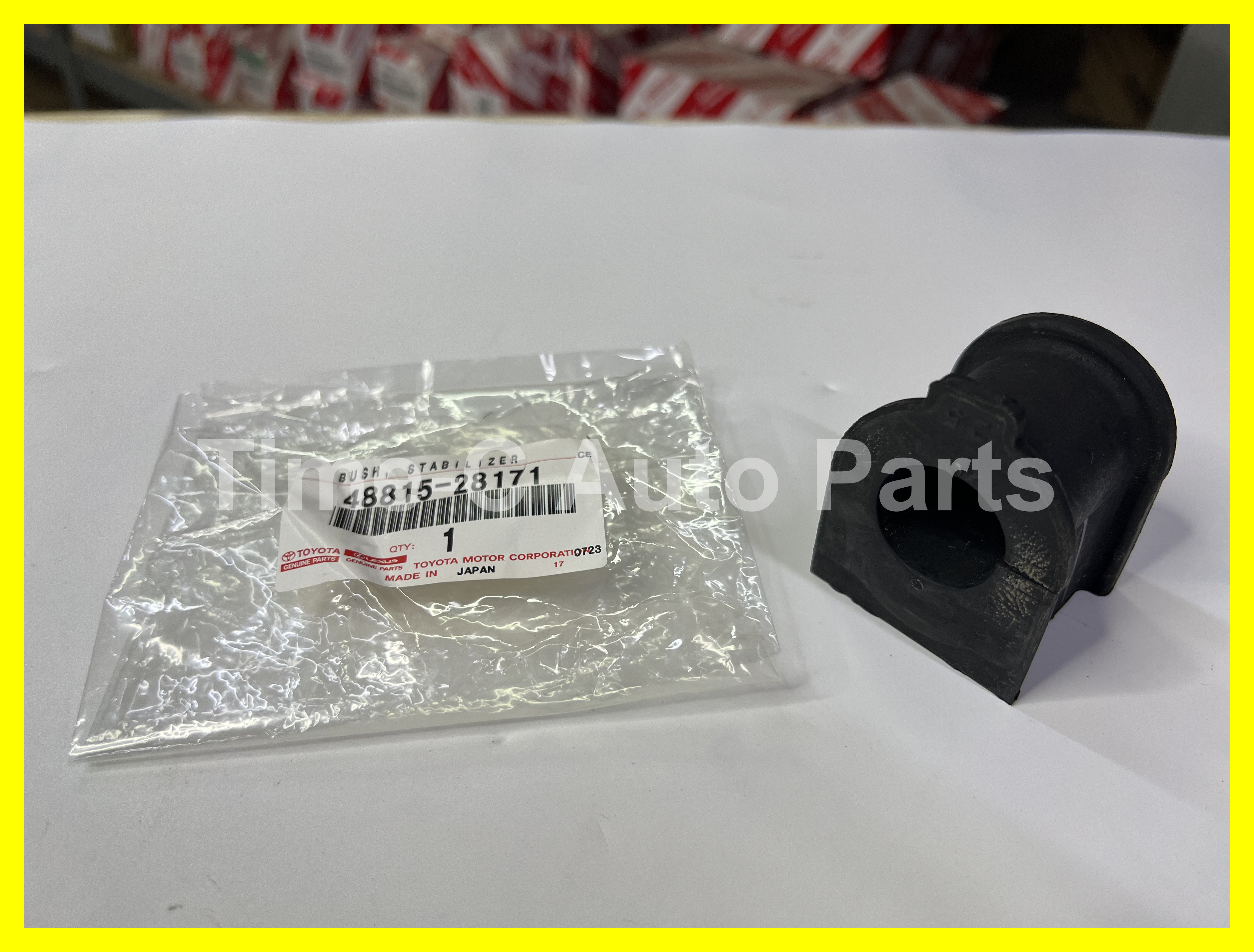 蝦蘇膠 48815-28171 - Toyota Noah Voxy 80系