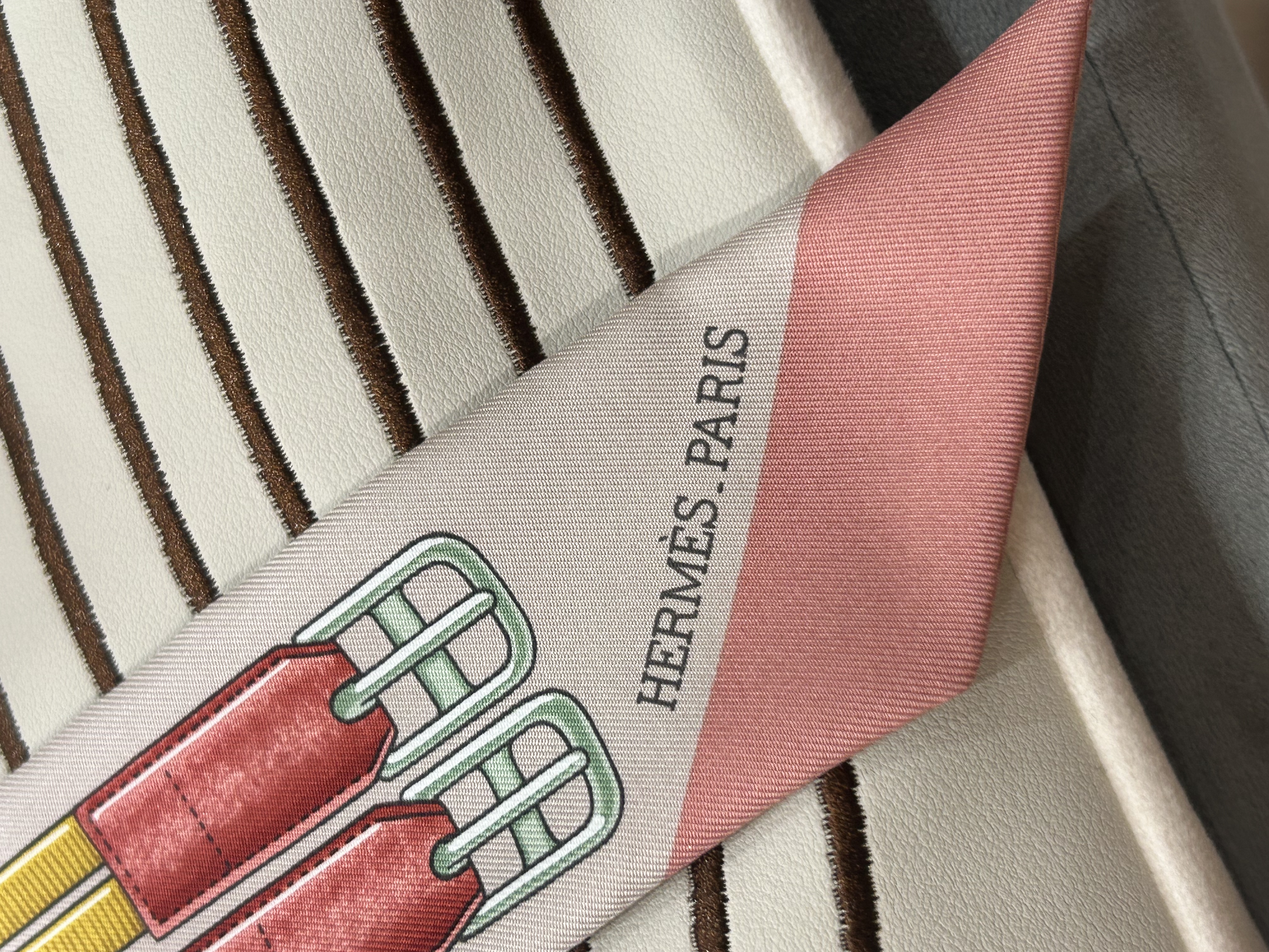 Hermes Twilly 100%Authentic, 99%New ✅Box