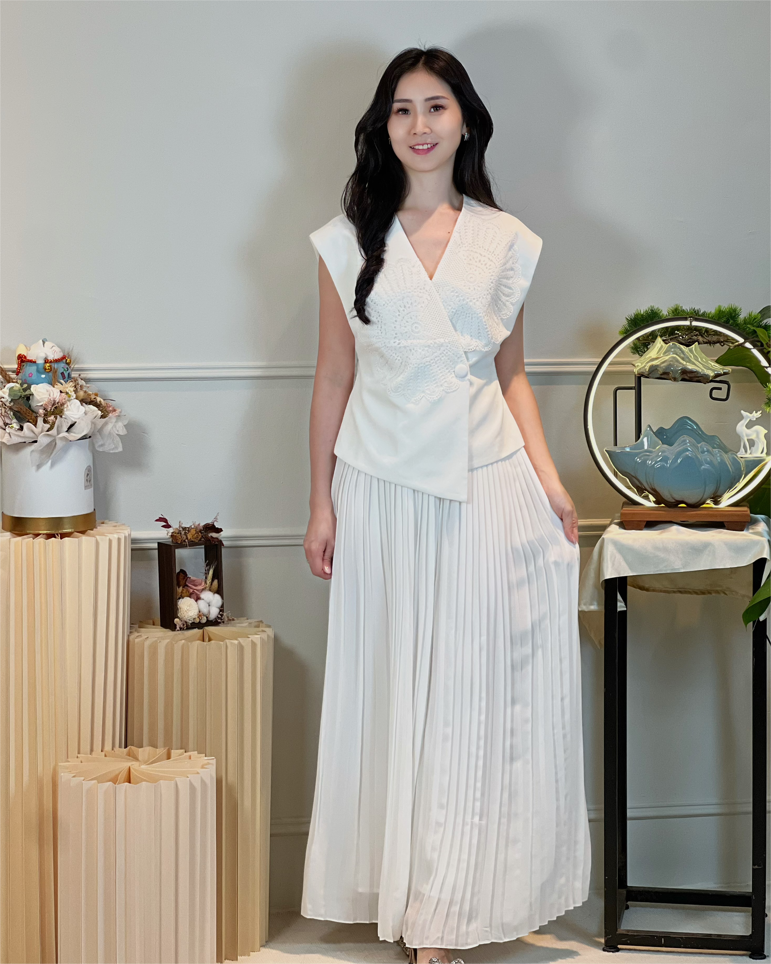 5095 Isabella Lace Chic Top