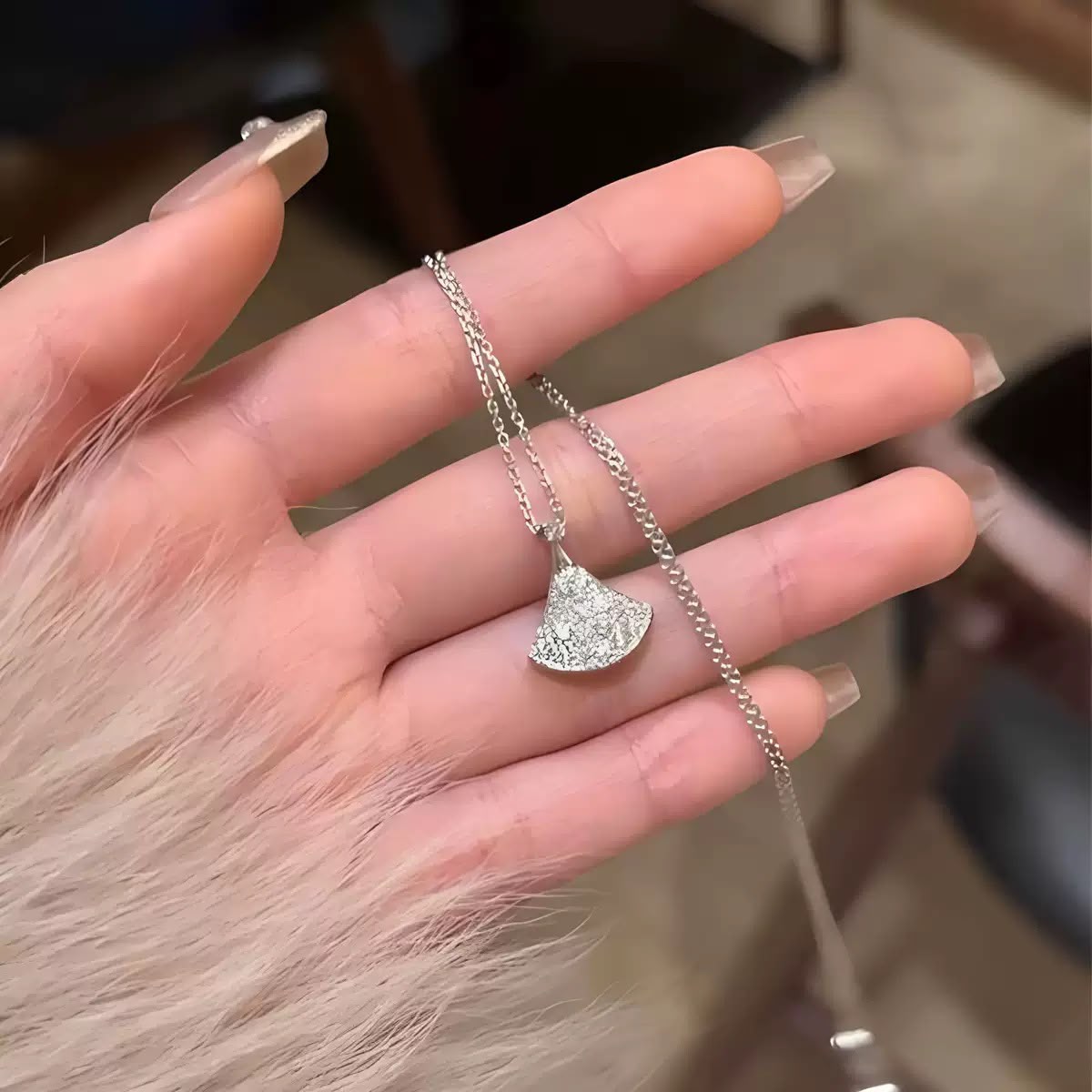 Diva小裙子项链