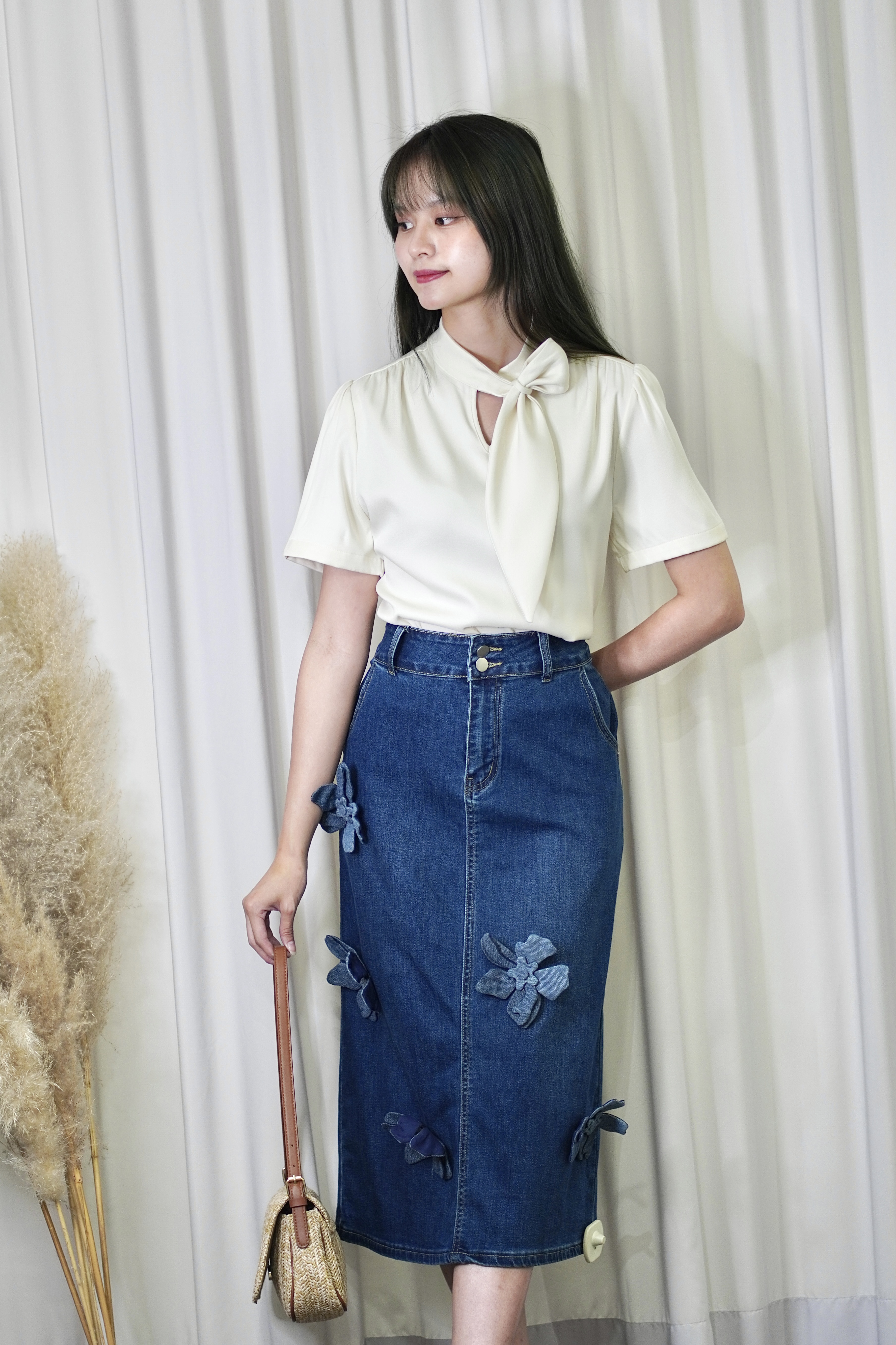 152 Bloom Denim Midi Skirt