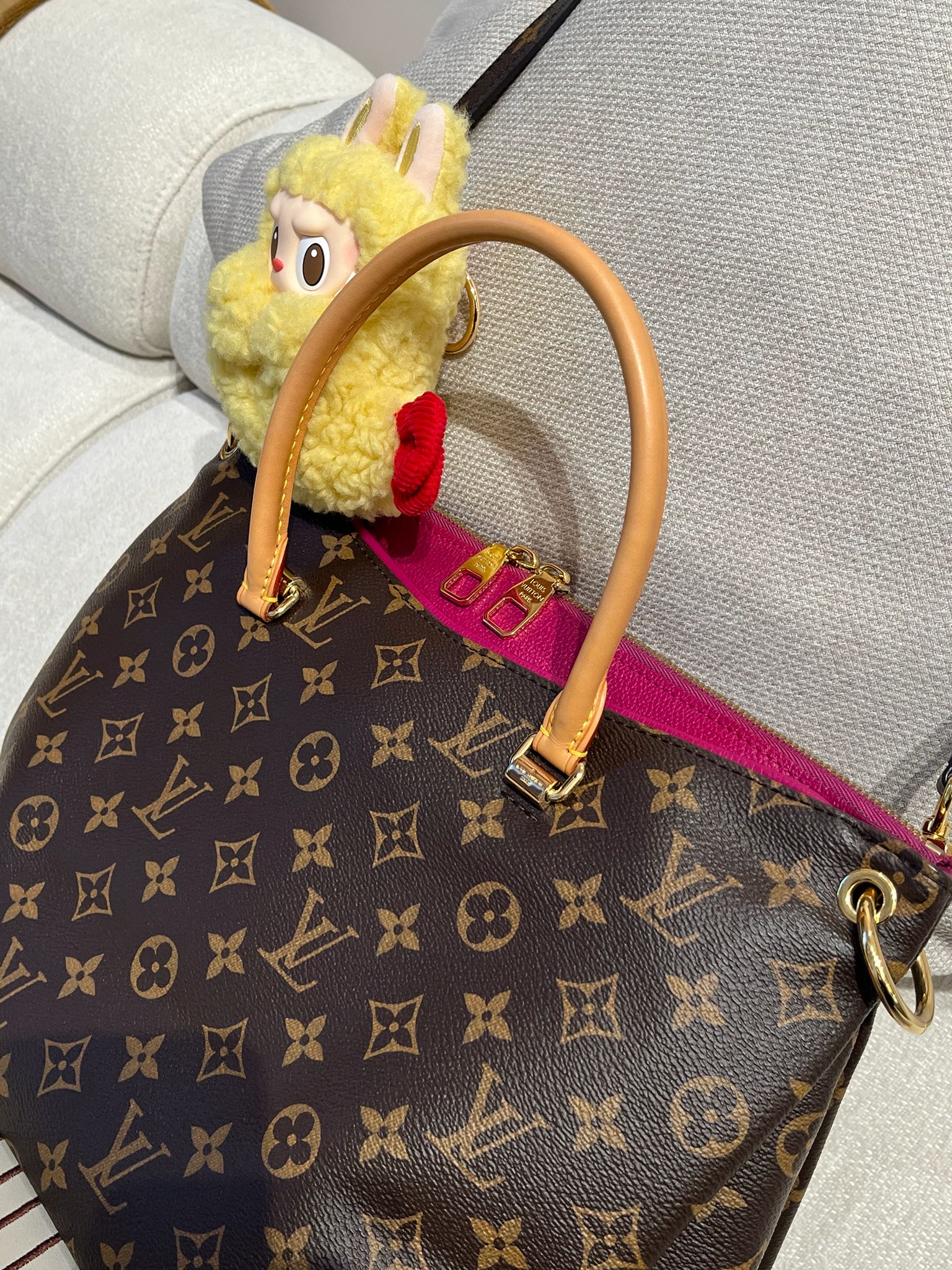 LV Pallas MM Monogram 100%Authentic, 98%New ✅Strap ✅Dust bag