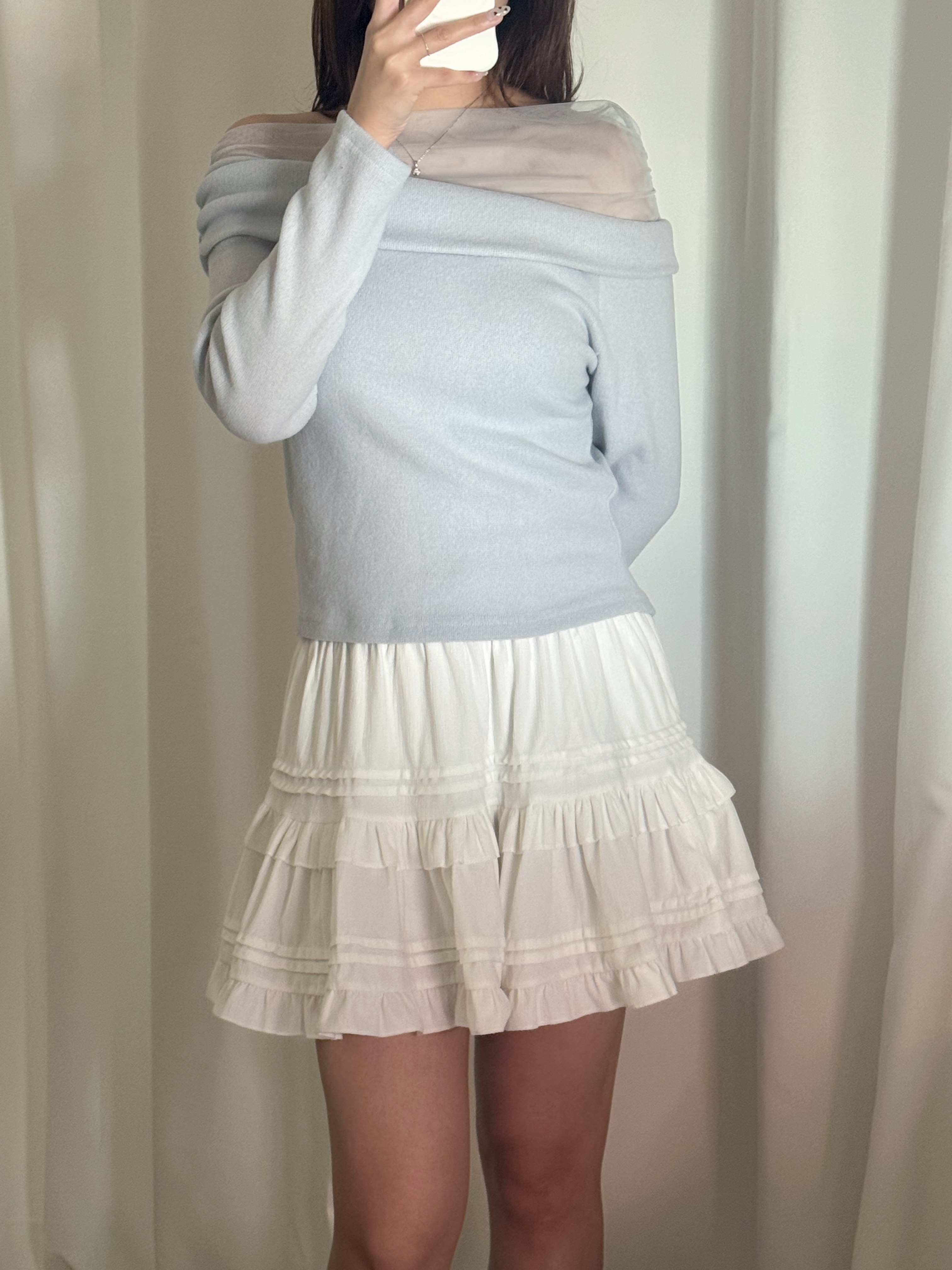 [仙氣100分!]公主透紗柔軟一字肩上衣(四色入)