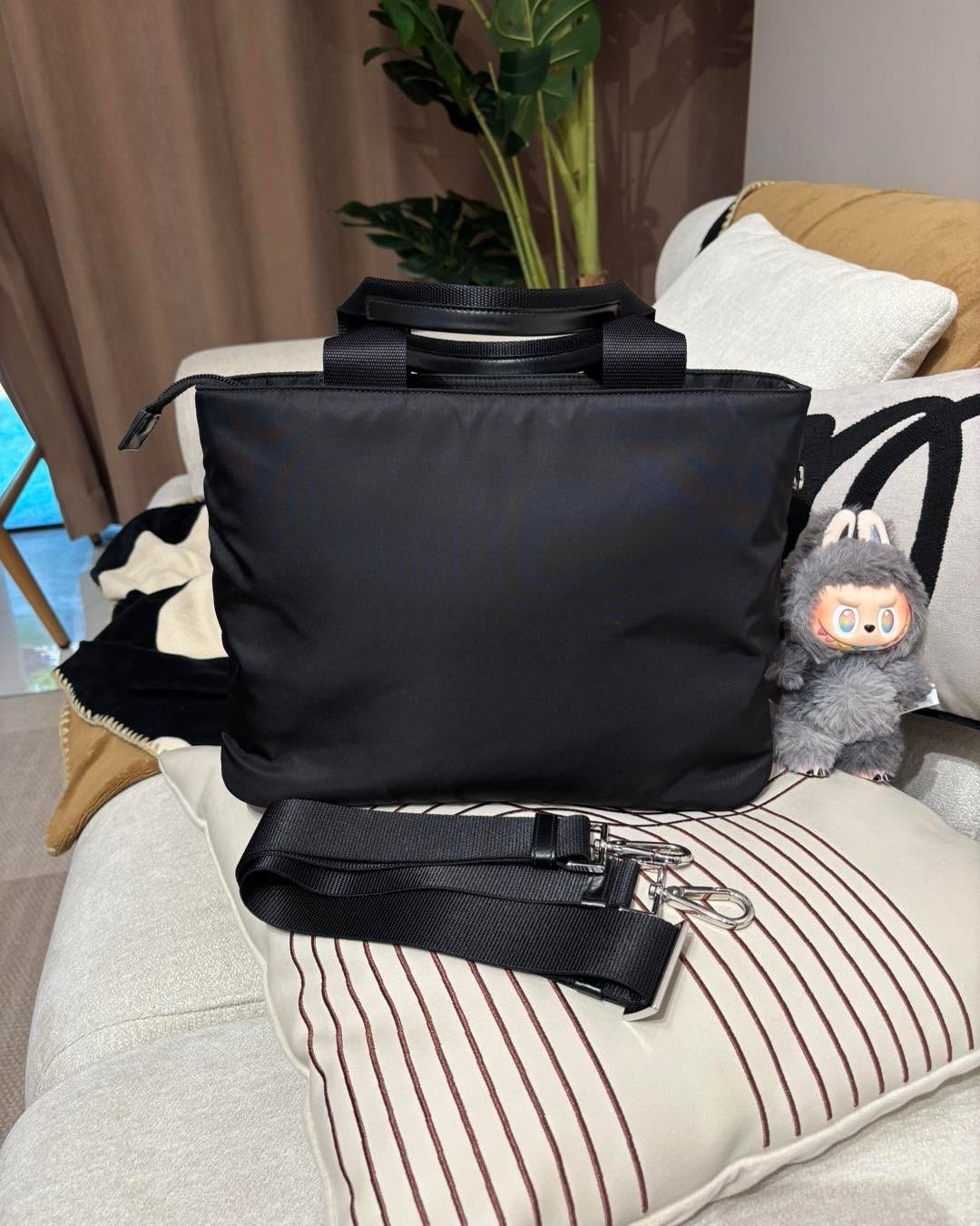 Prada nylon 2way re-nylon Bag100%Authentic, 98%new✅dust bag 