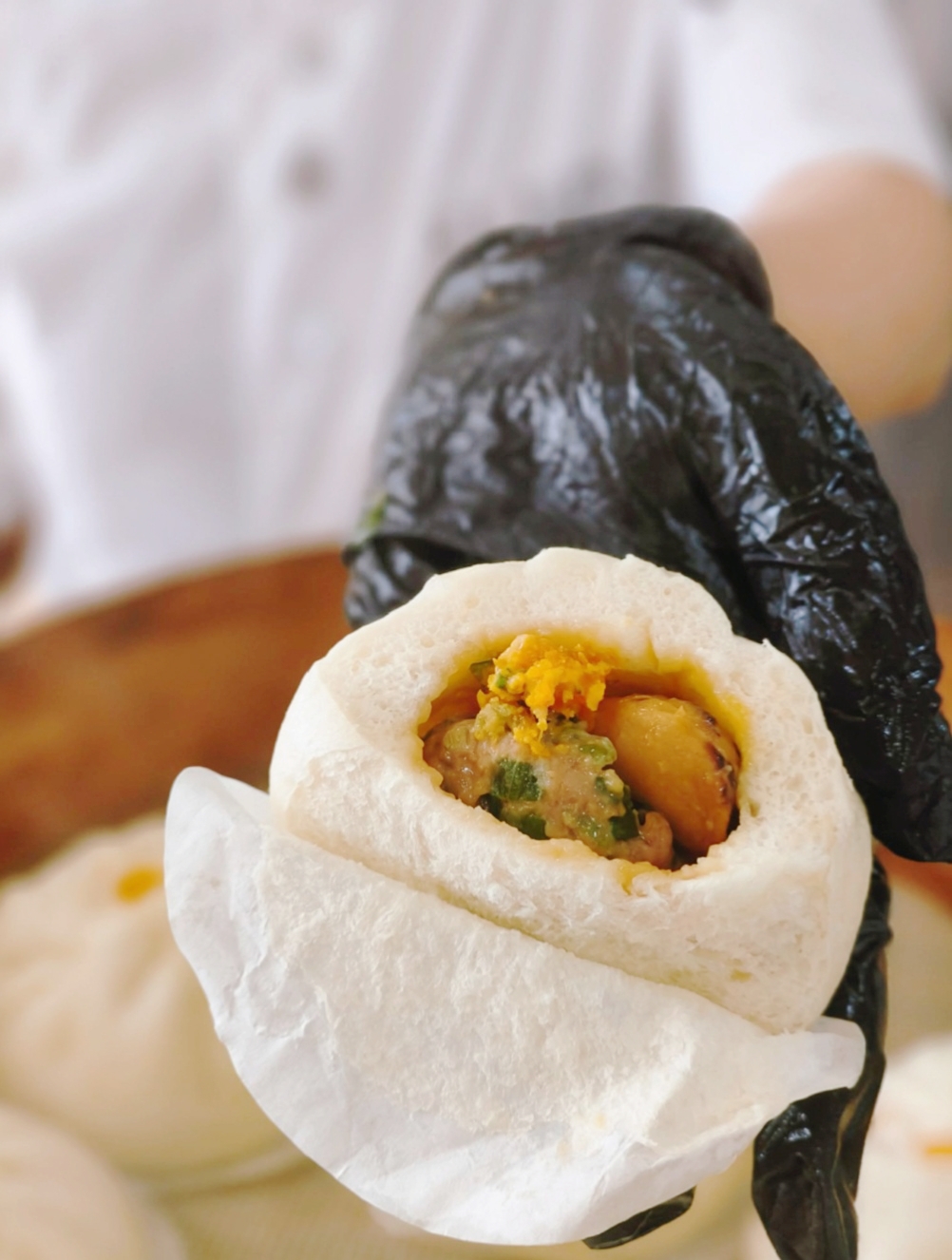 香菇咸蛋黄肉包