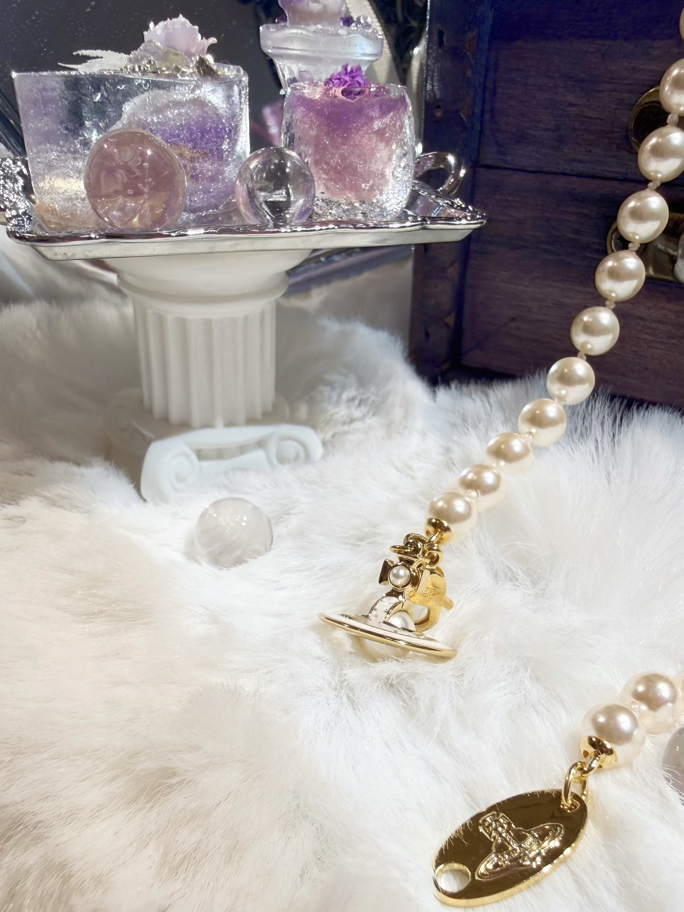 VW simone 3d pearl necklace g