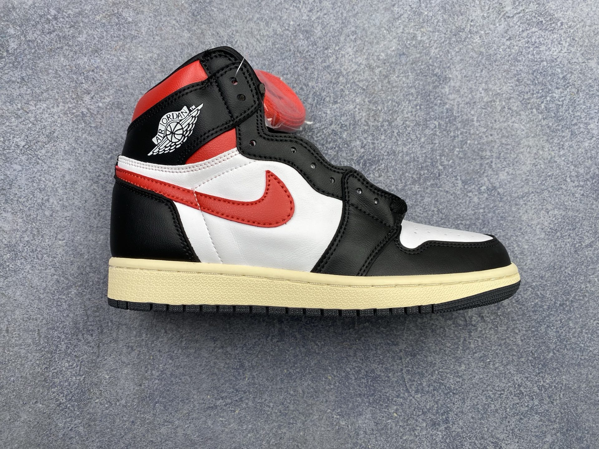 Nike Air Jordan 1 Retro High OG