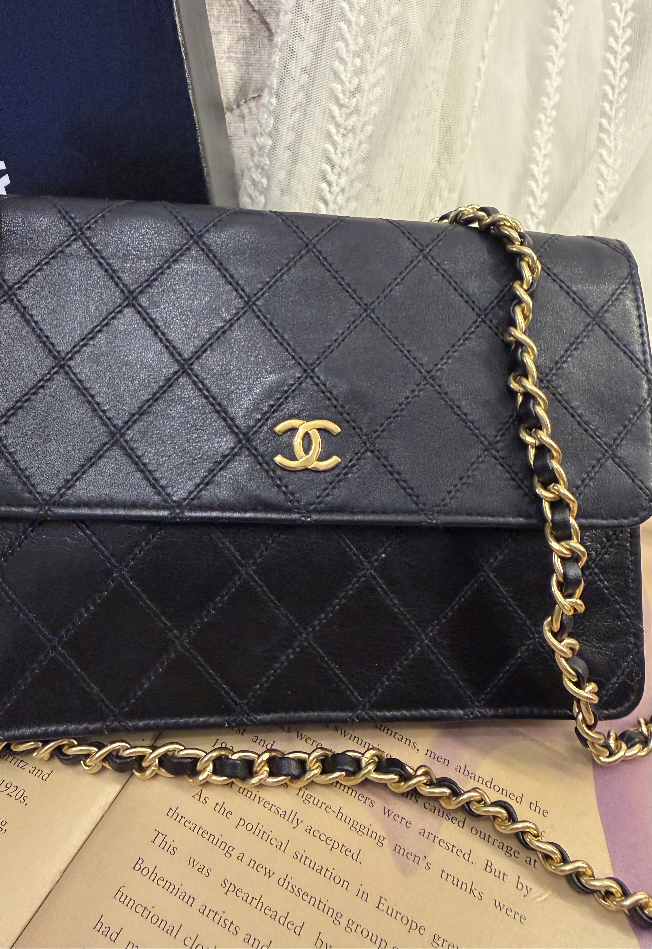 chanel cc black matelasse  black leather flap cutch bag