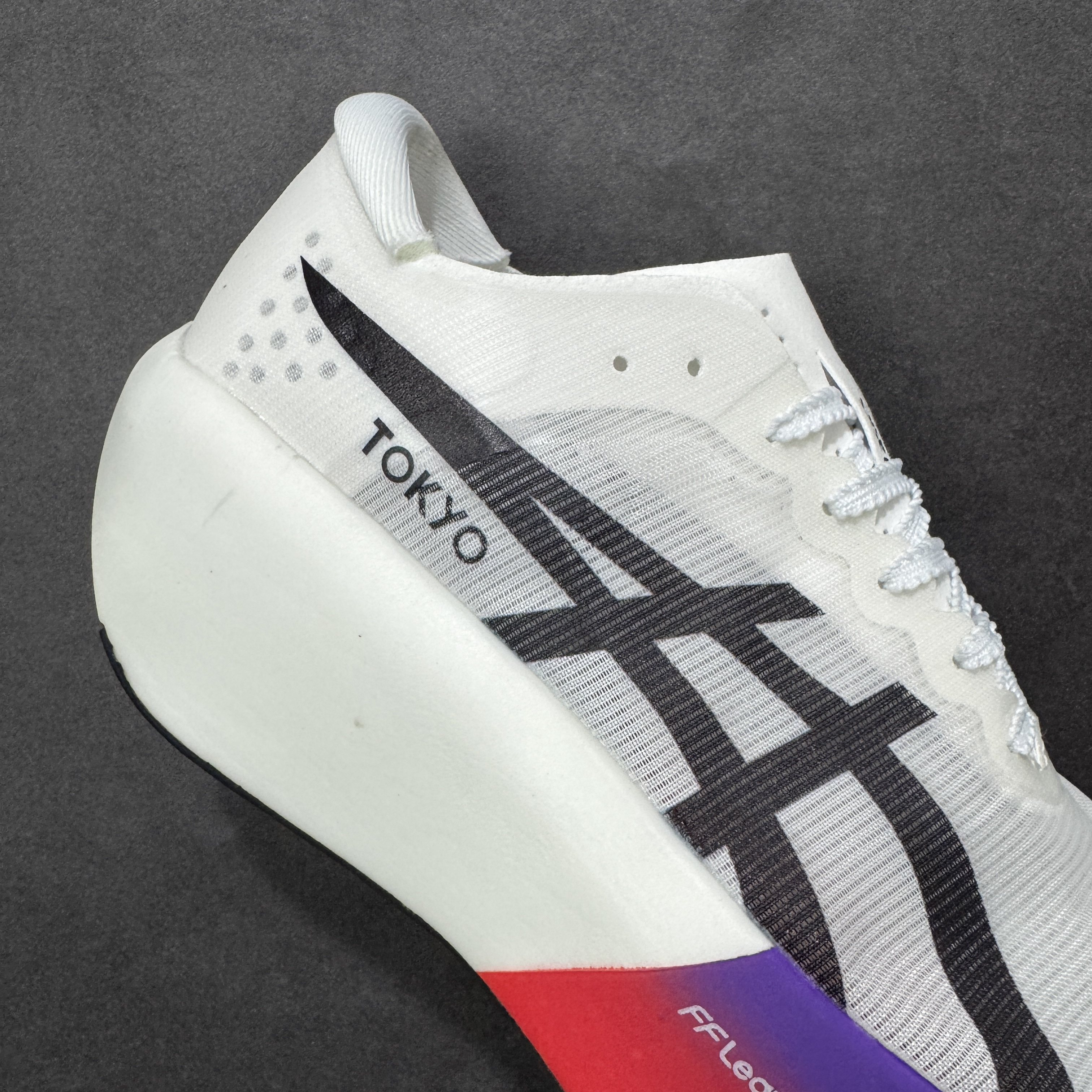 Asics Metaspeed Ray Tokyo 1013A176-100