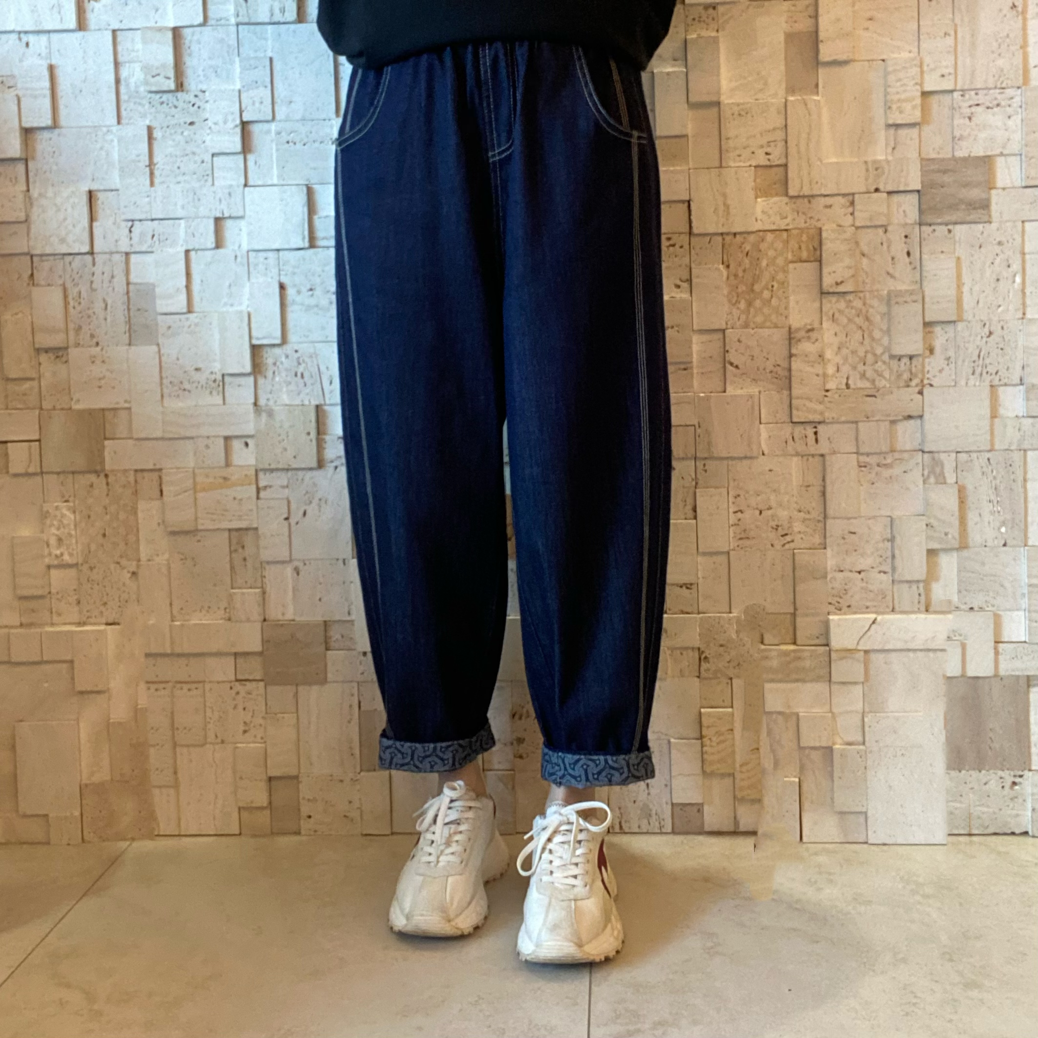 B00563 明線牛仔蘿白褲