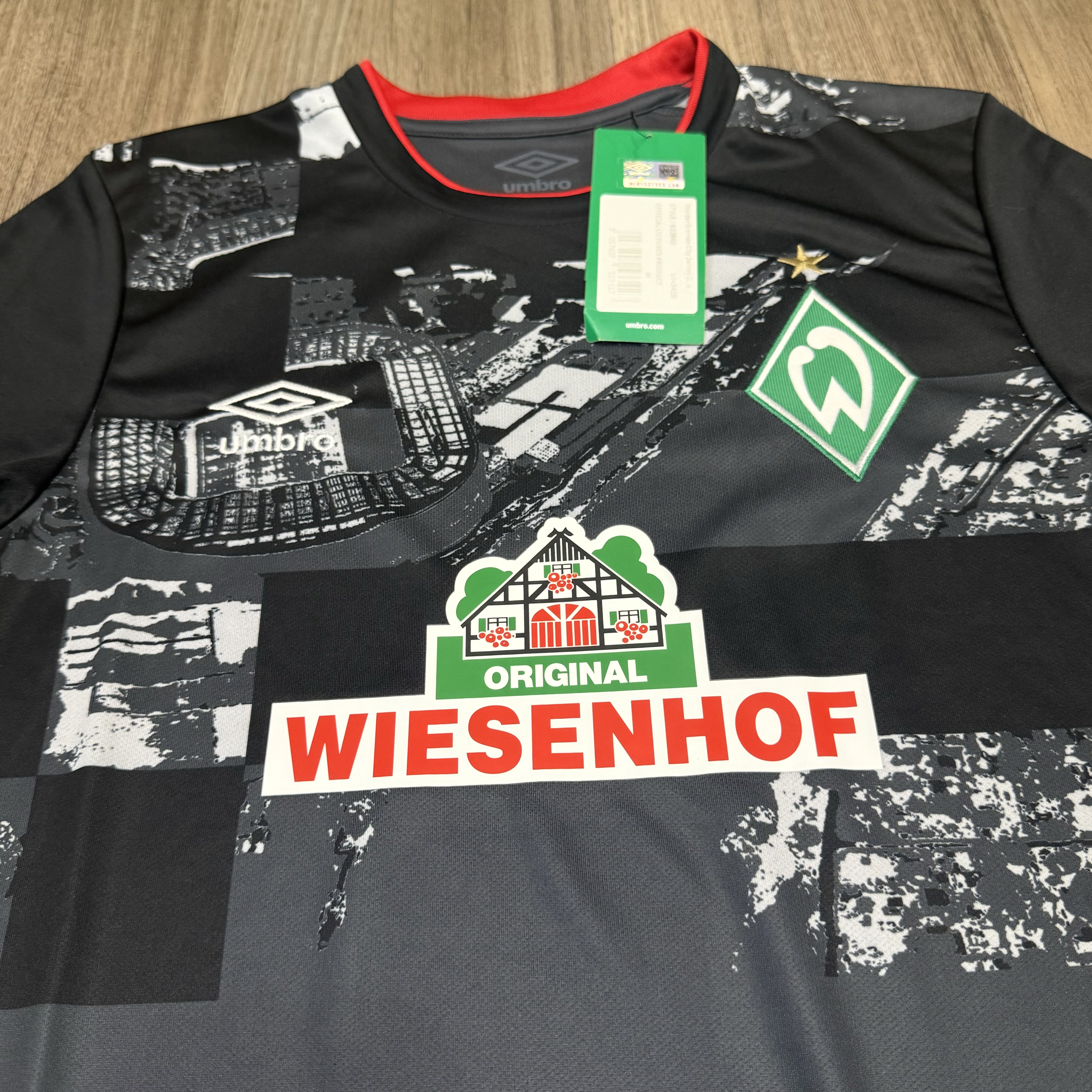 Werder Bremen 20/21 third away shirt (Bnwt)