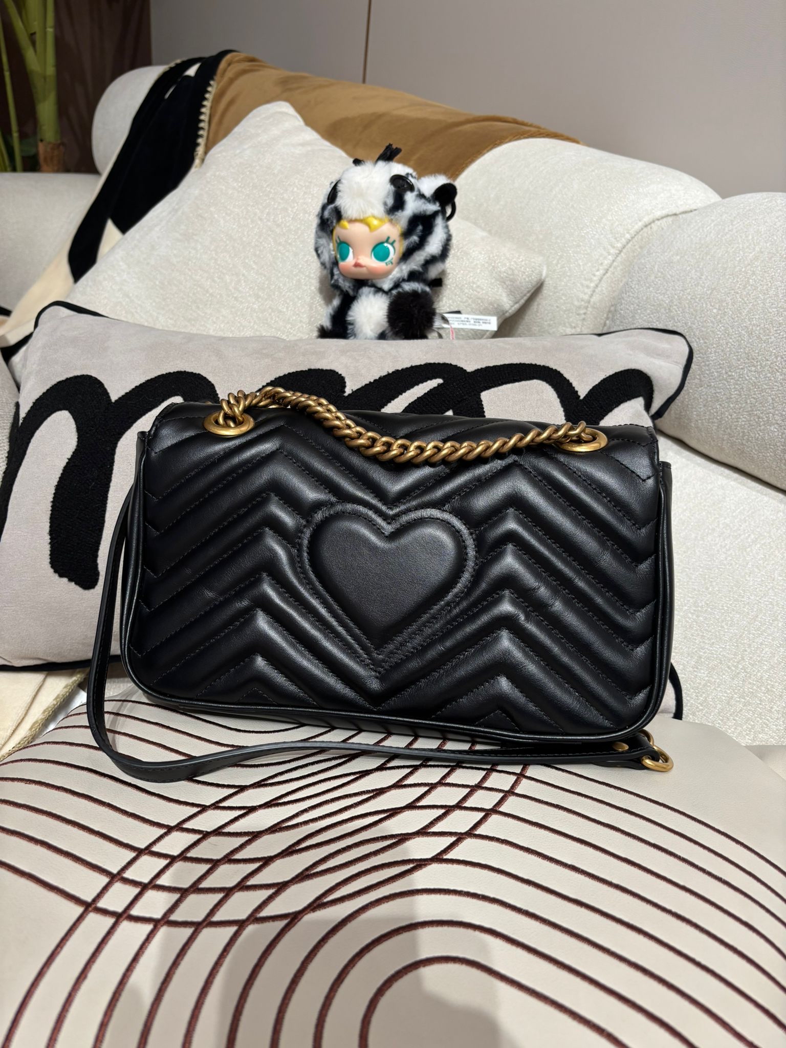 Gucci Gg marmont calfskin 26cm 100%Authentic, 98%new ✅Dust bag