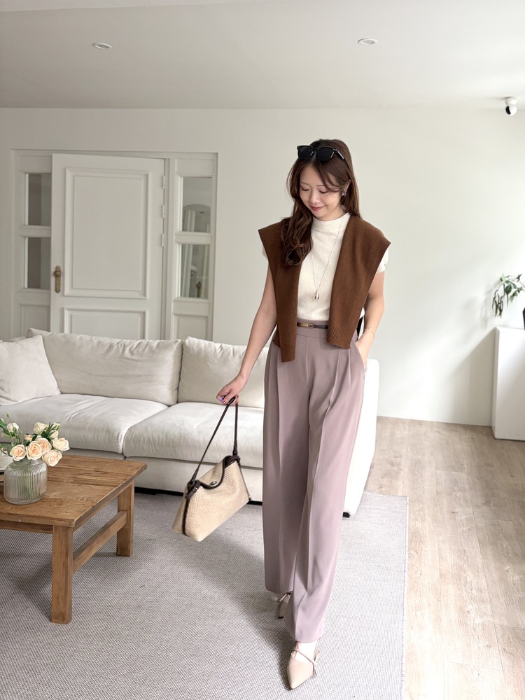 Charlyne Seamless-Front Slacks (Khaki Beige)