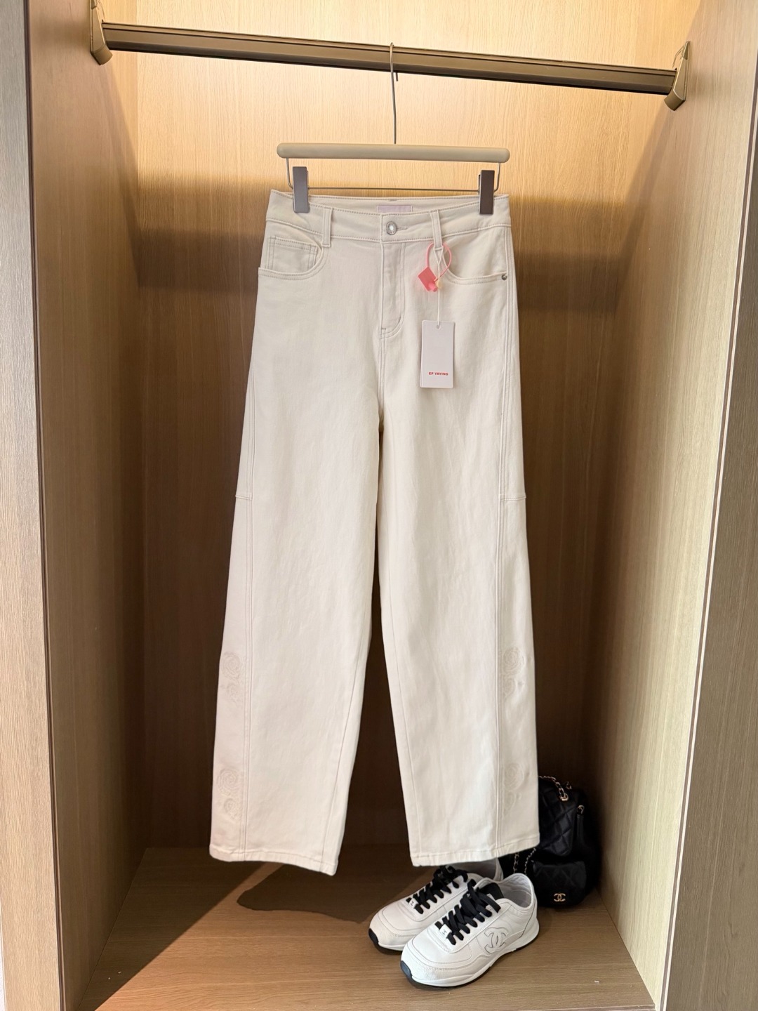 EP YAYING 側縫刺繡牛仔闊腿褲