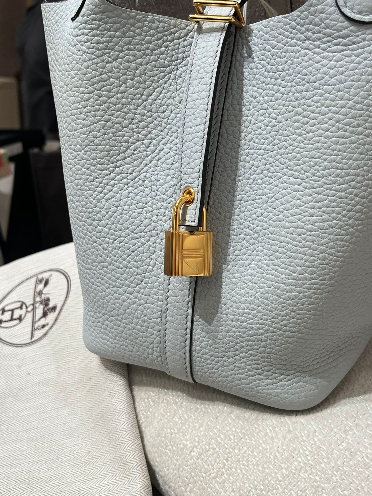 Hermes Picotin 18 Stamp B 聖杯藍金扣 100%Authentic, 95%New ☑️收據副本☑️Key Lock☑️Dust bag