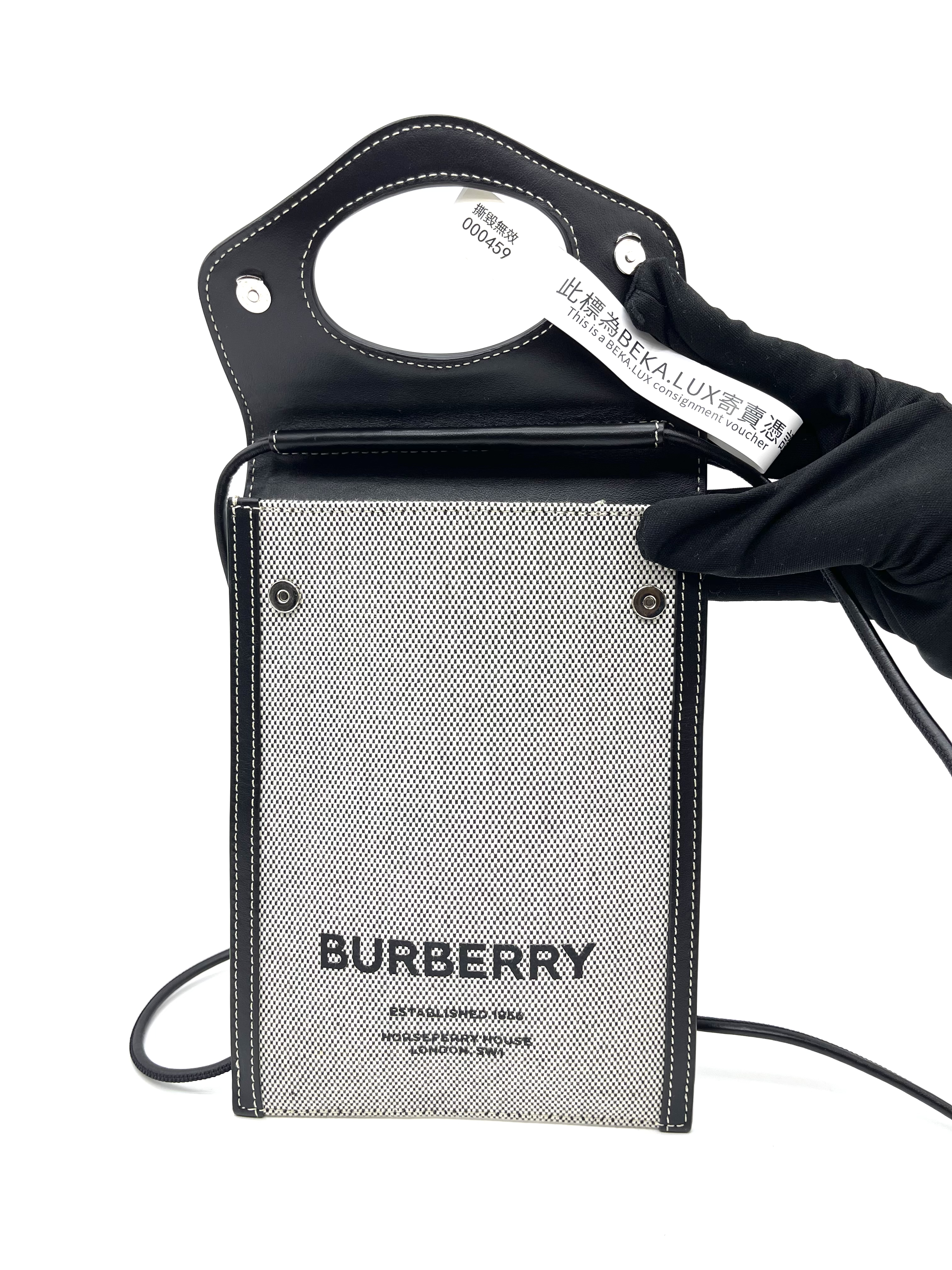 Pre-owned Burberry phone WOC / Product Code: 26040218