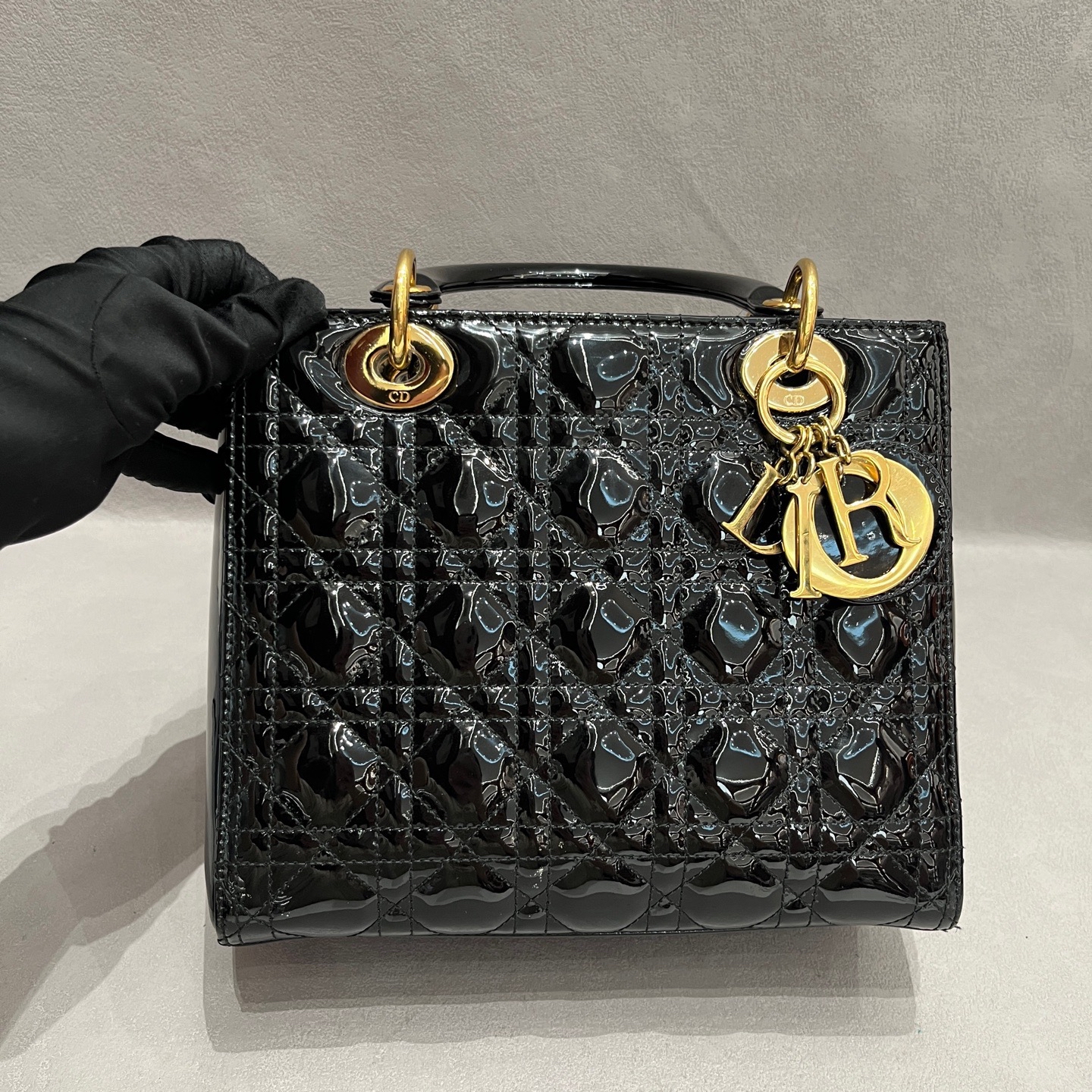 【預訂貨品】Dior Lady Dior漆皮黑金五格戴妃包
