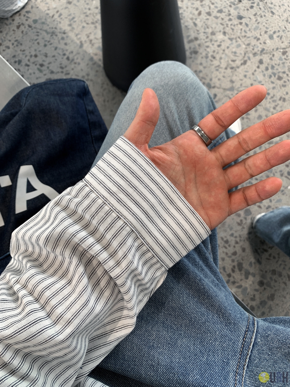 【100%保證韓國直送】韓國品牌原創系列 經典城市細條紋寬鬆棉質襯衫 👕 [1 color] RL114823