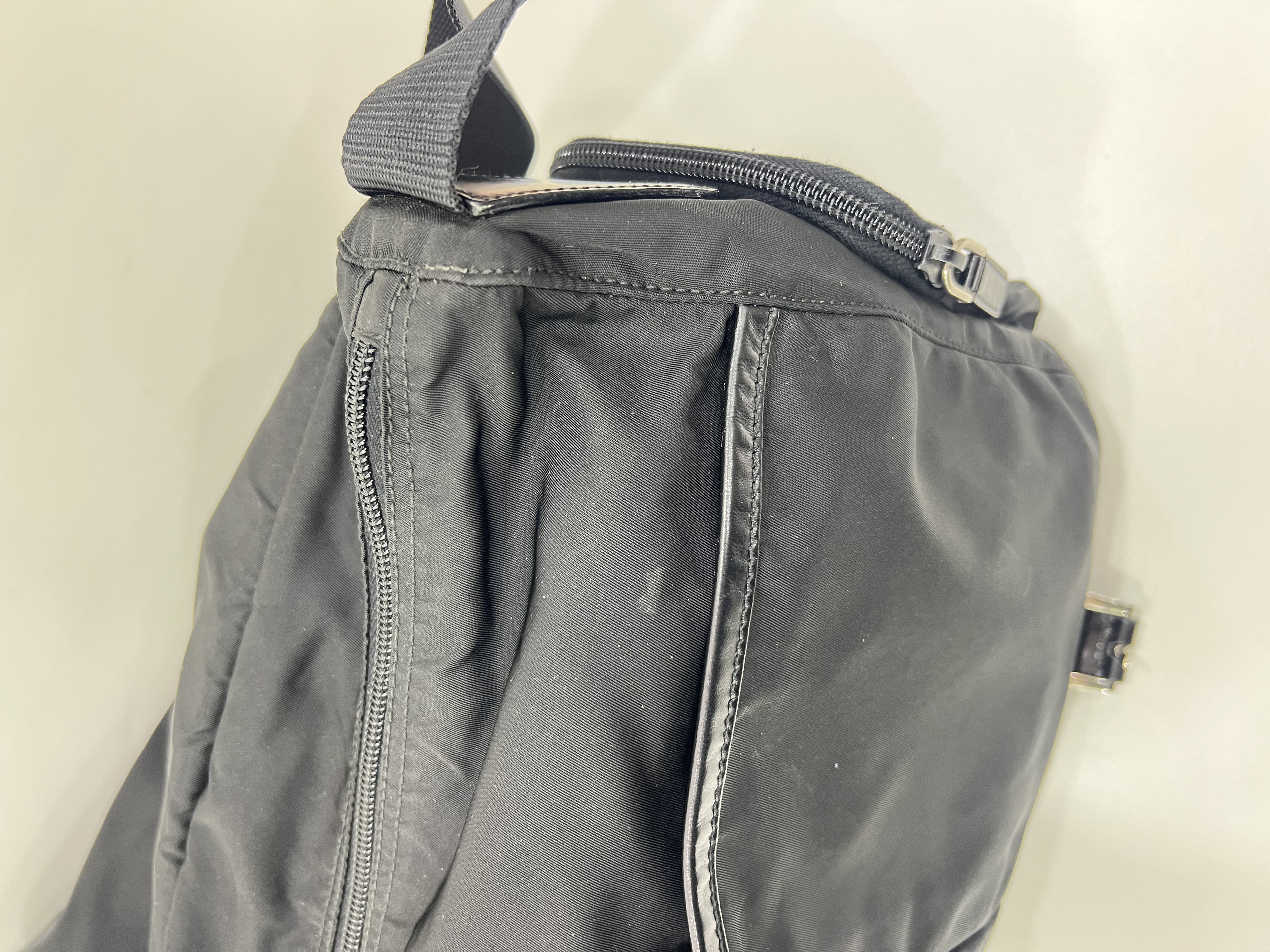 直播貨品 |  [1個-$100 2個-$300］E25