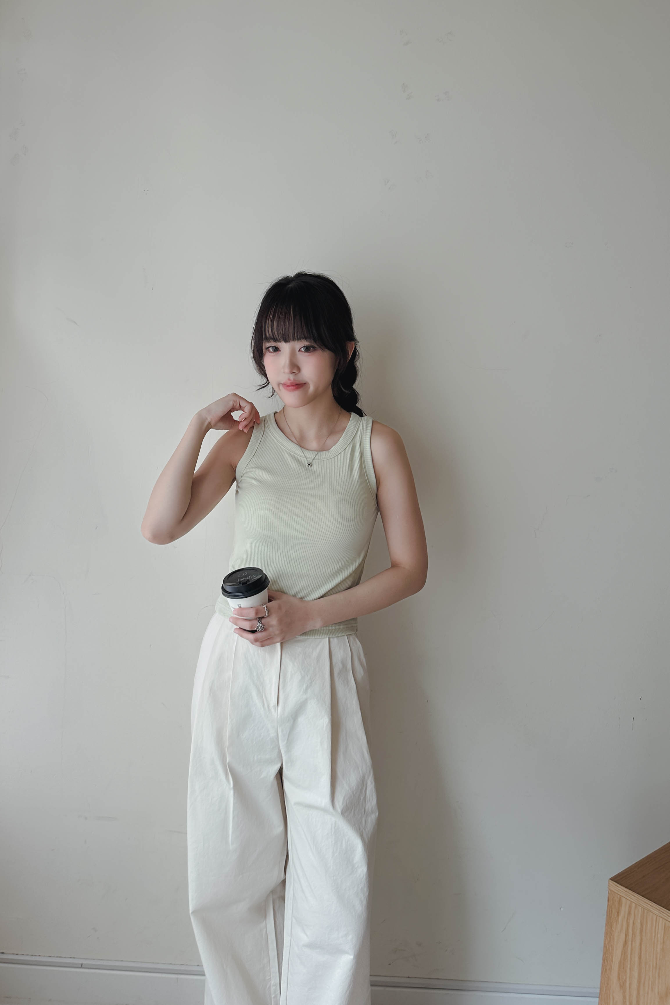 高領口修副乳短背心 (三色入)