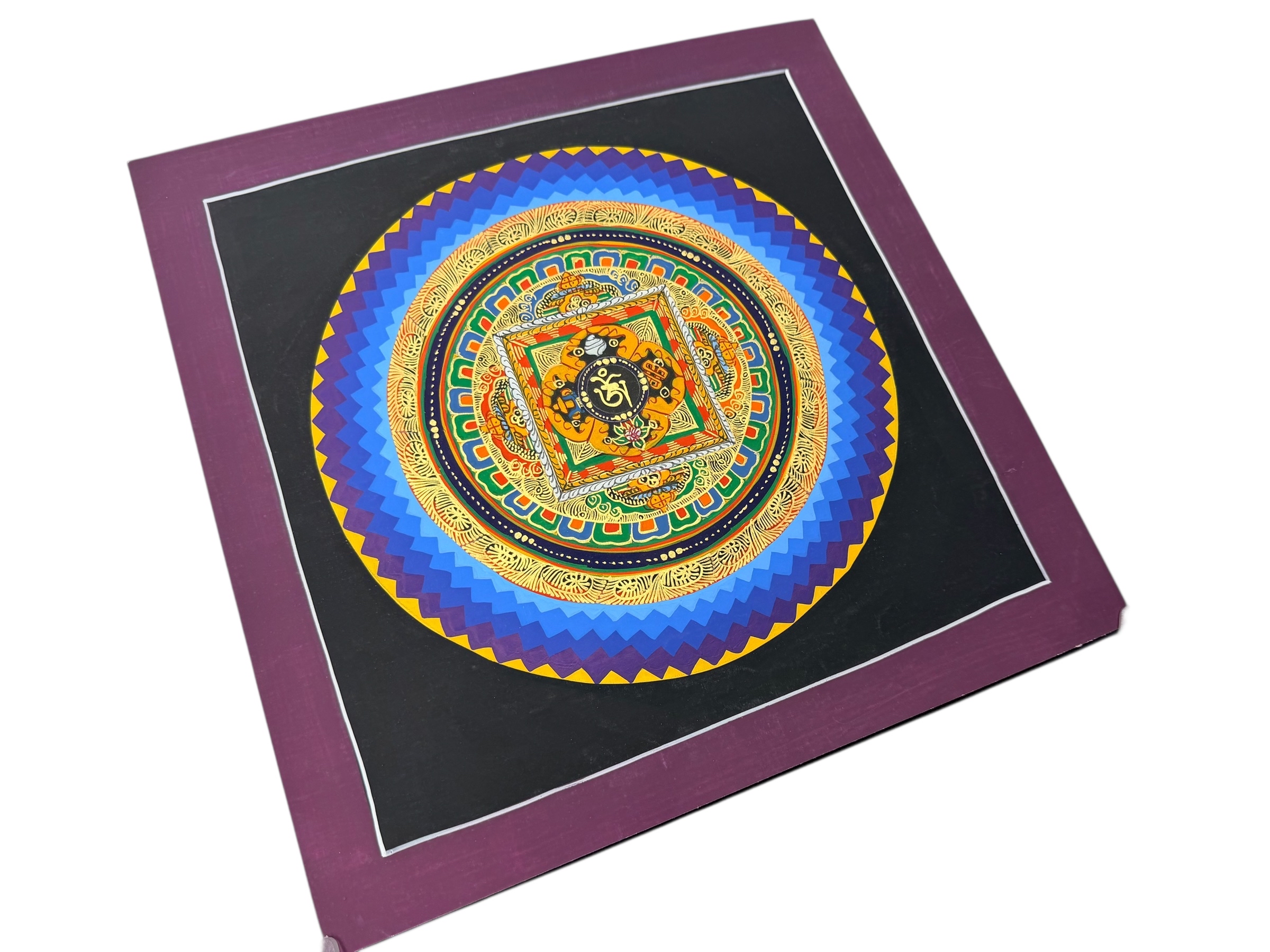 #25 尼泊爾三大廟加持手繪唐卡～OM 字，壇城唐卡 ，約33m 外，內27.5