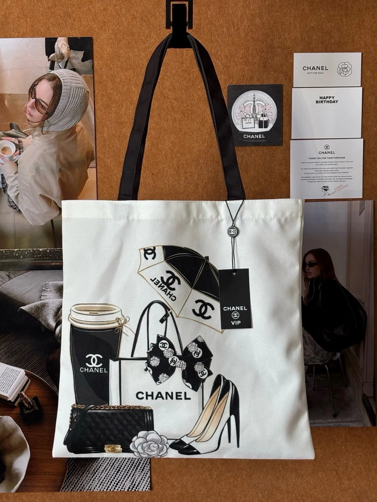 Chanel VIP禮贊復古插畫大容量帆布包