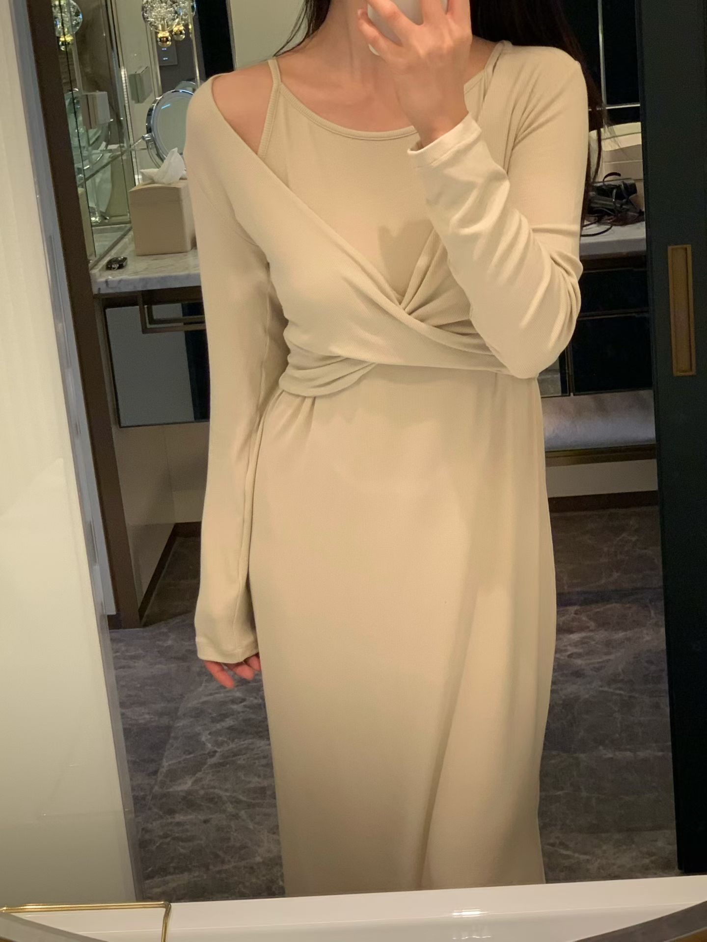 Feminine stretchy long dress SET