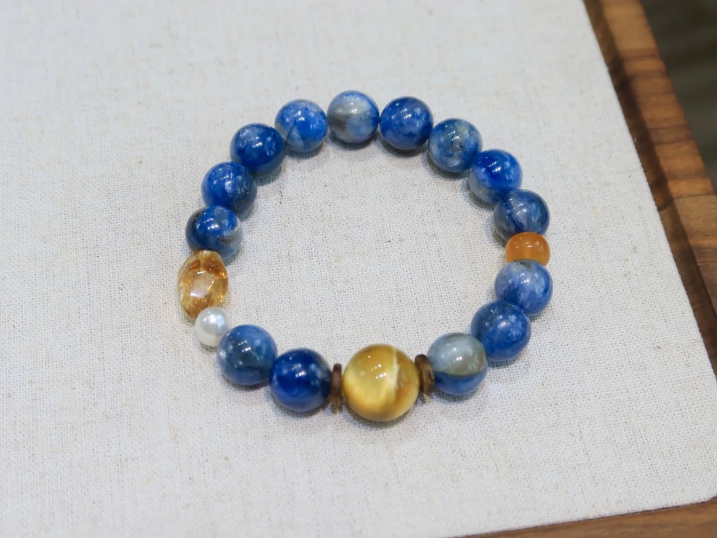 天然藍晶手鍊，尺寸：11mm