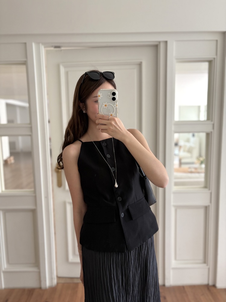 French Muse Vest Dress (Black)
