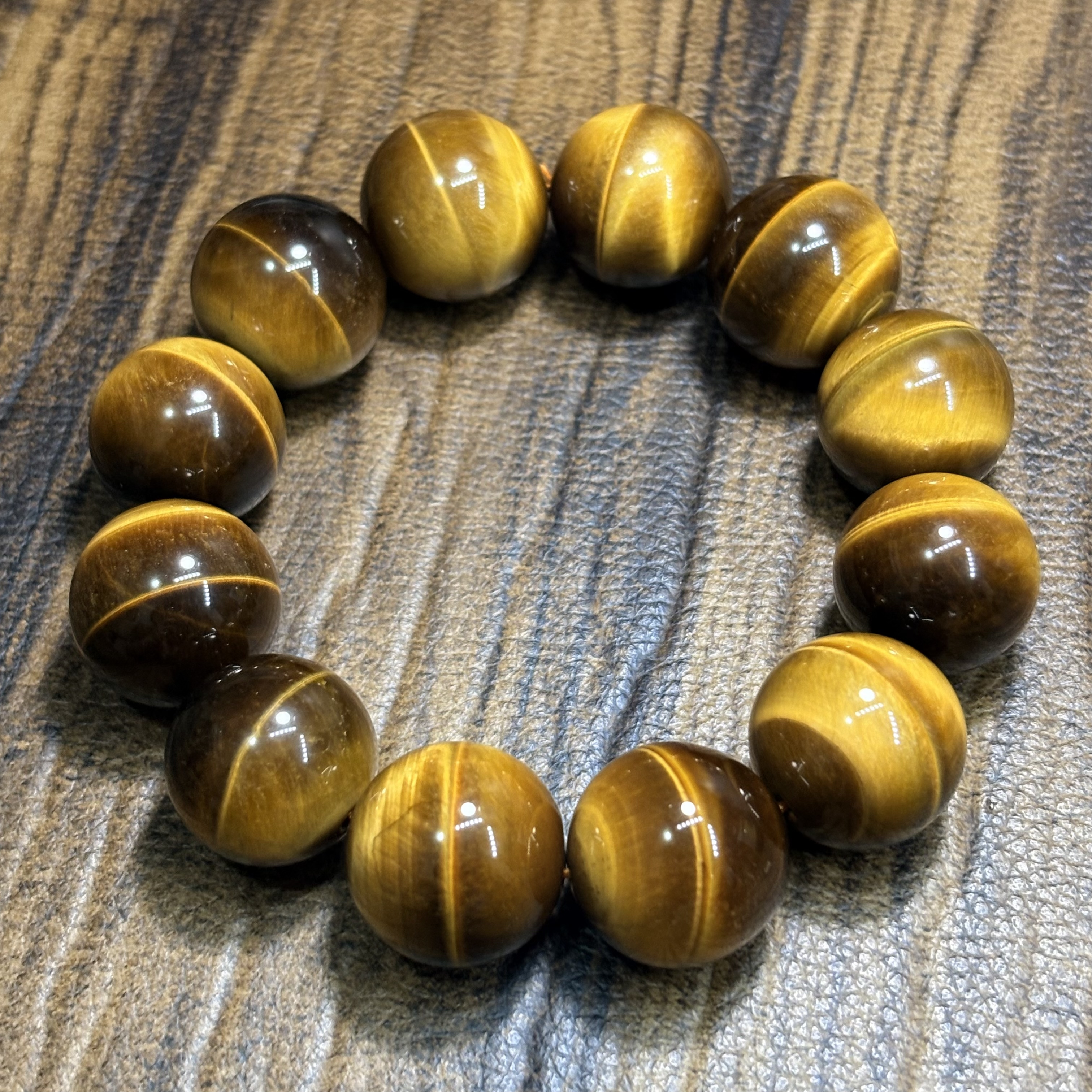 黃虎眼石手串No.3097 丨規格：20mm珠18cm手圍