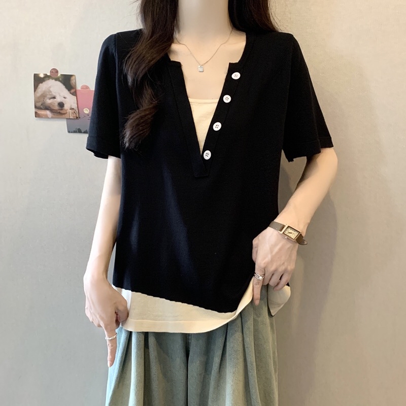 B139(1046) 韩版休闲风假两件小钮边V领撞色斜边下摆黑冰丝针织上衣