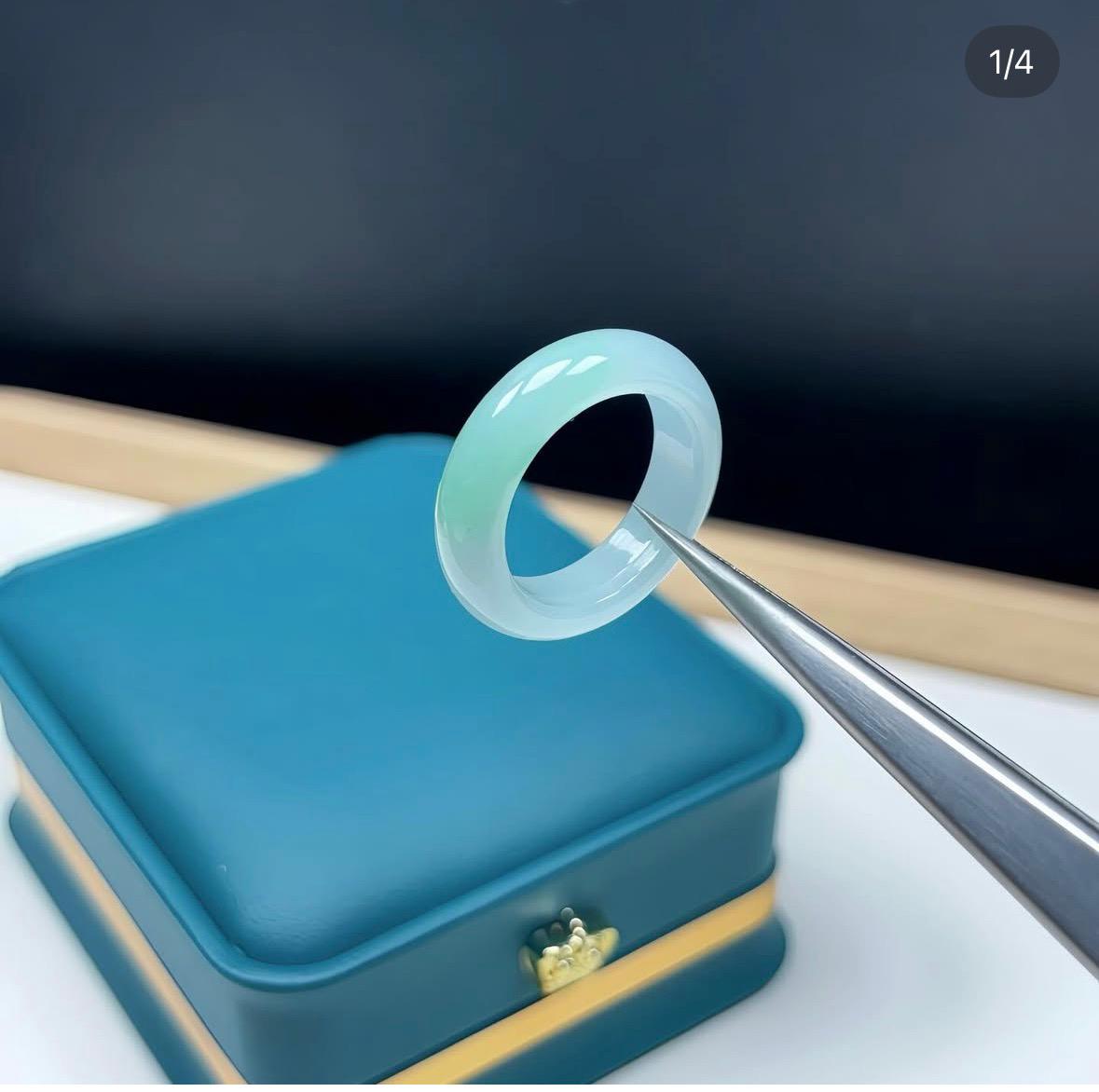 滿綠飄翠翡翠戒指（16港圈）