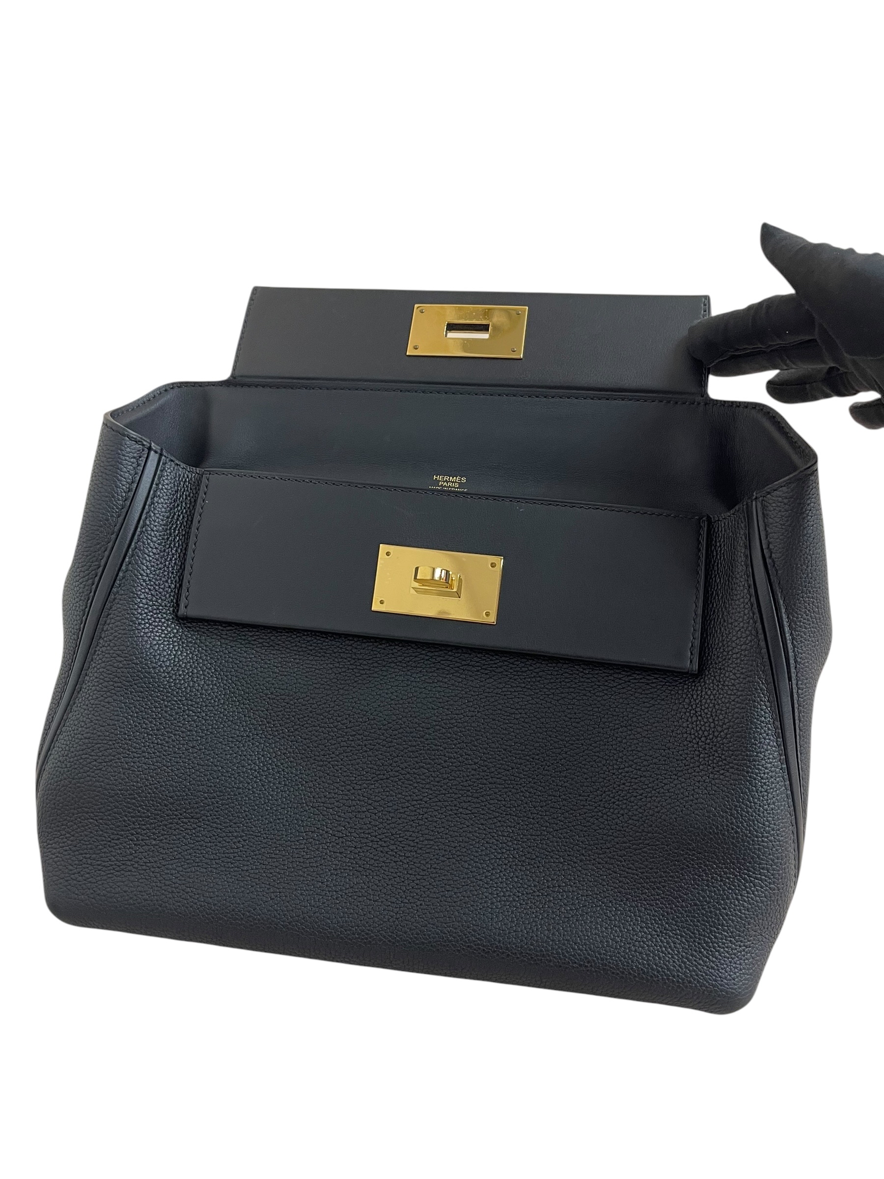 Pre-owned Hermes 2424 Stamp C / Product Code: 070103