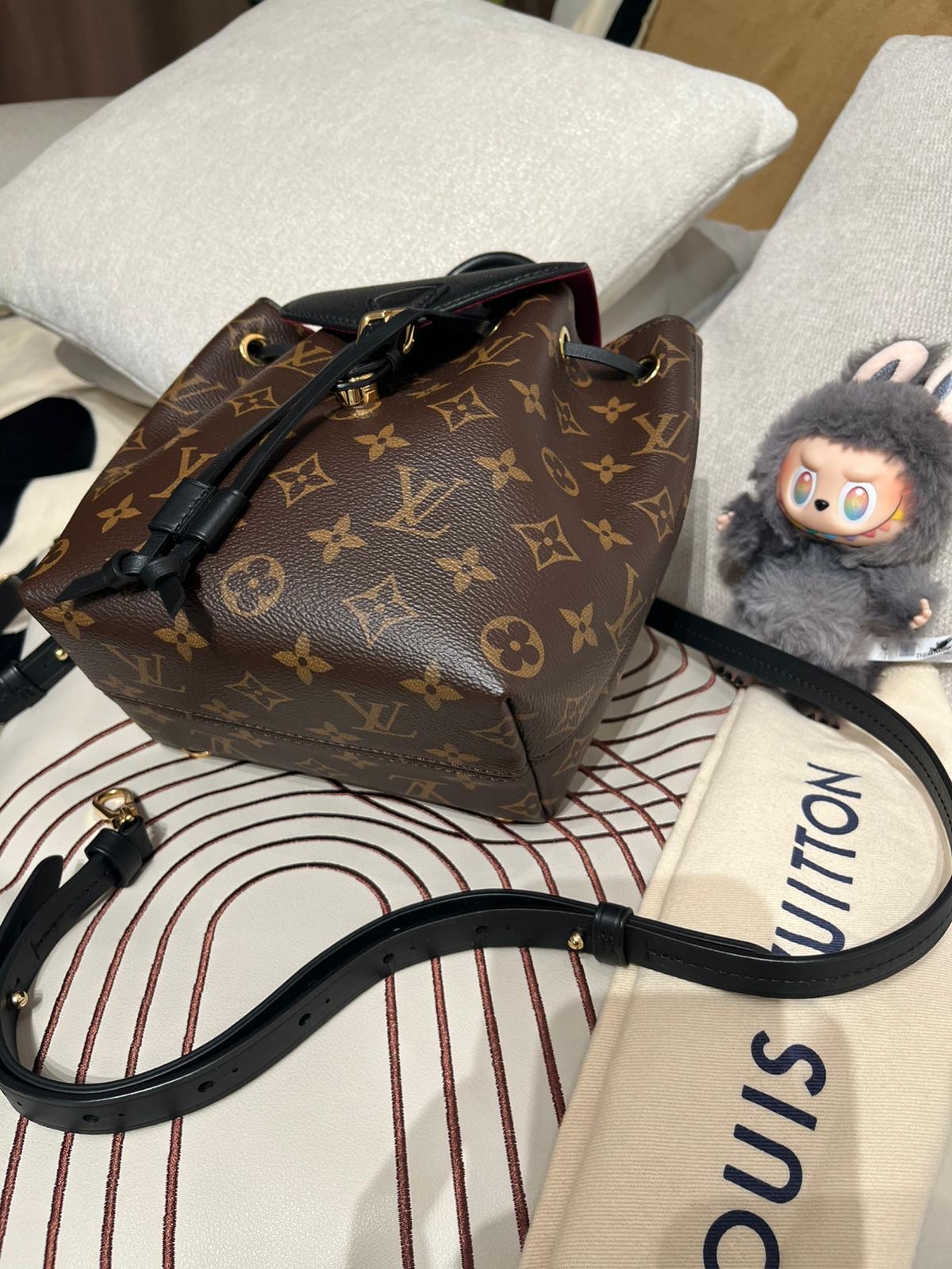  Lv montsouris bb backpack NFC 100%Authentic ,99%new ✅收據✅Dust bag✅box  
