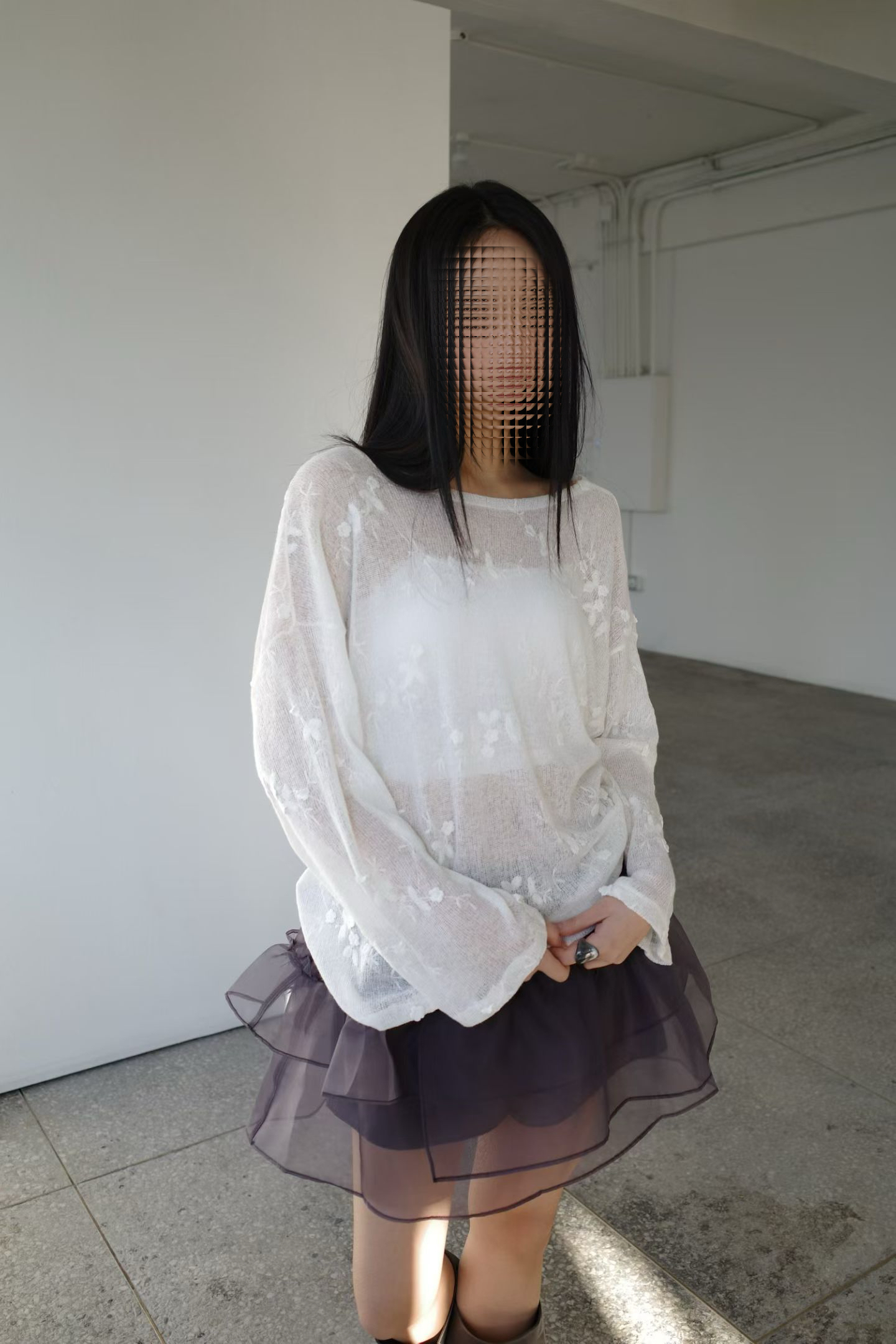 Two-way knot embroidered top (Ivory)