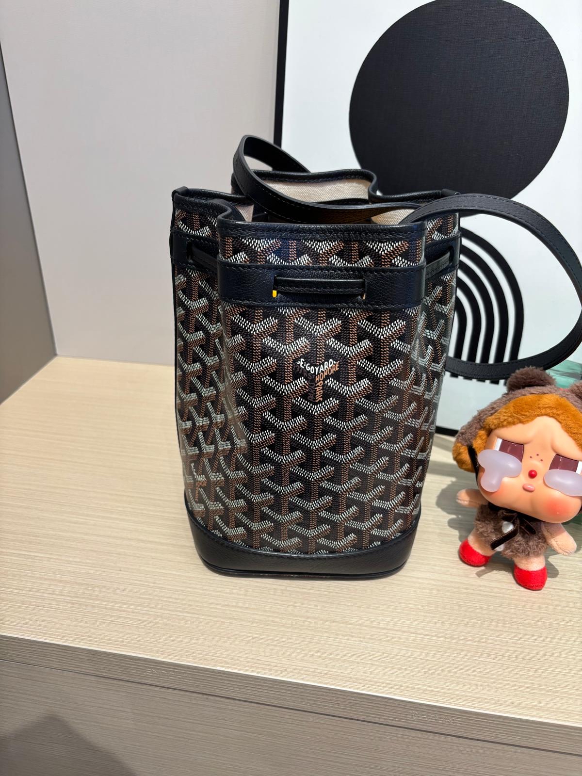 Goyard Petit flot Bucket Black 100%Authentic, 98%New ✅Dust bag