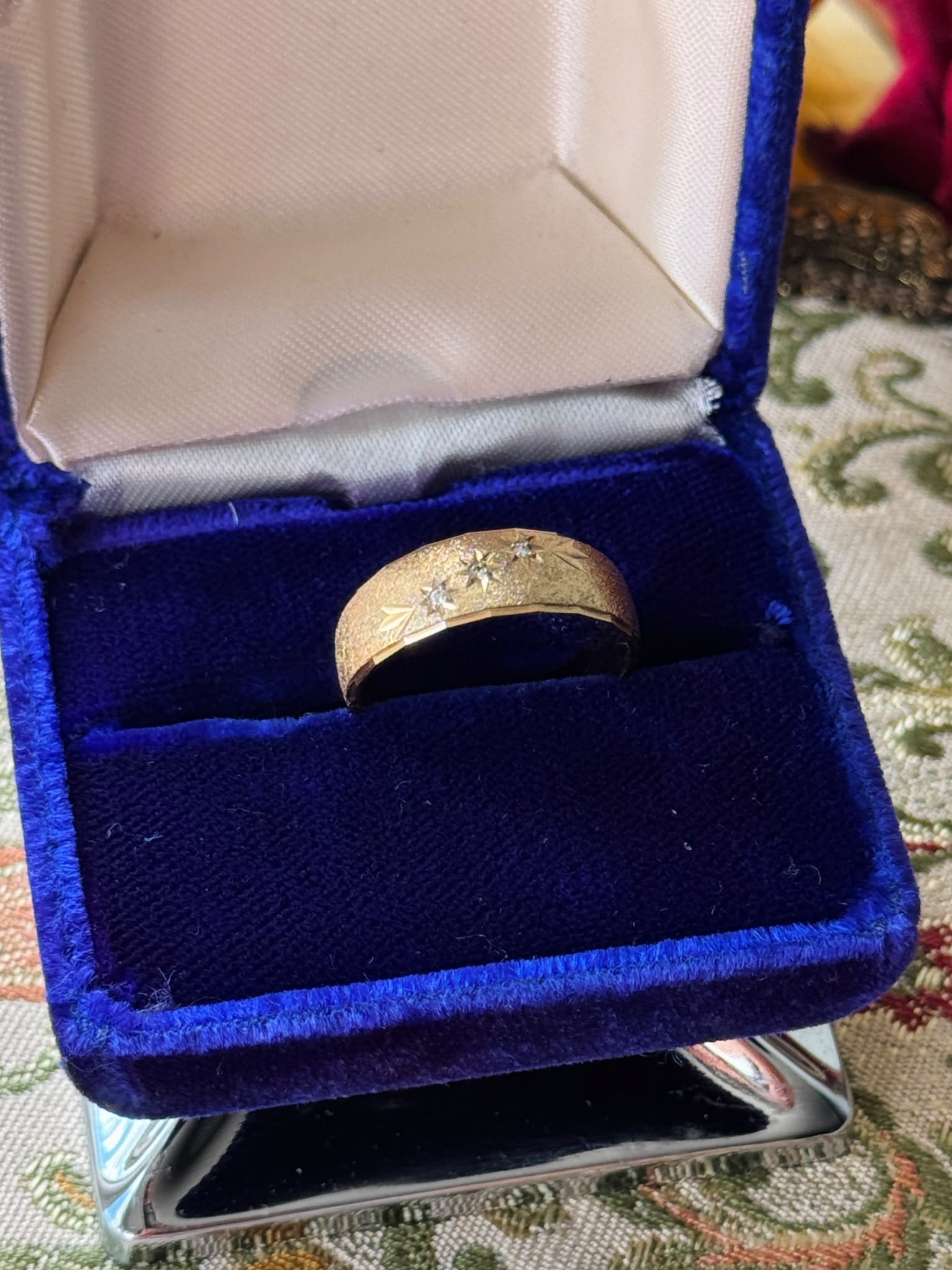 C.a. 1980s Art-Deco Inspired Golden Ring - HK size 20 (MT2622)